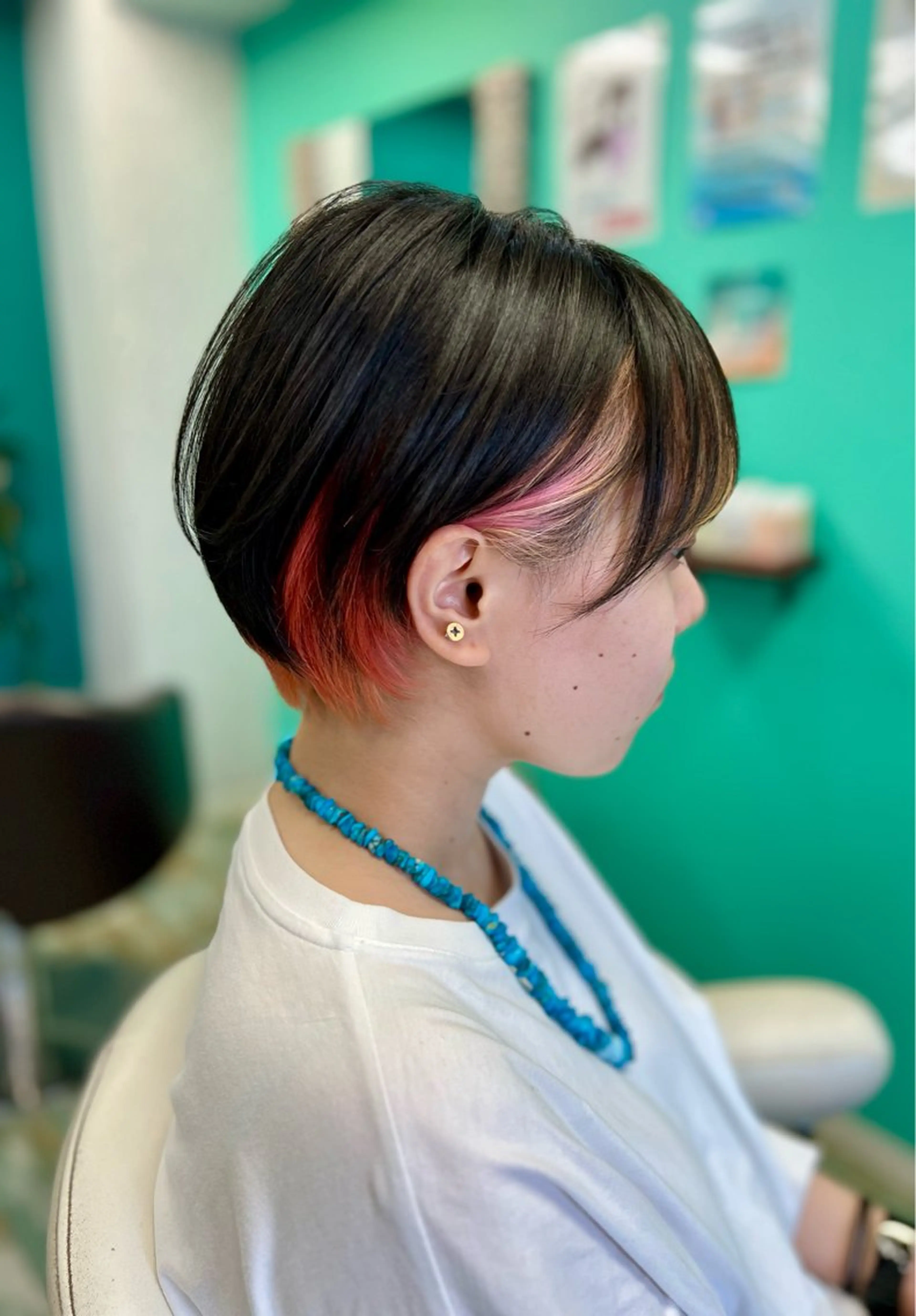 ショート ショートヘア サイドバング 鈴木 令子のヘアスタイル