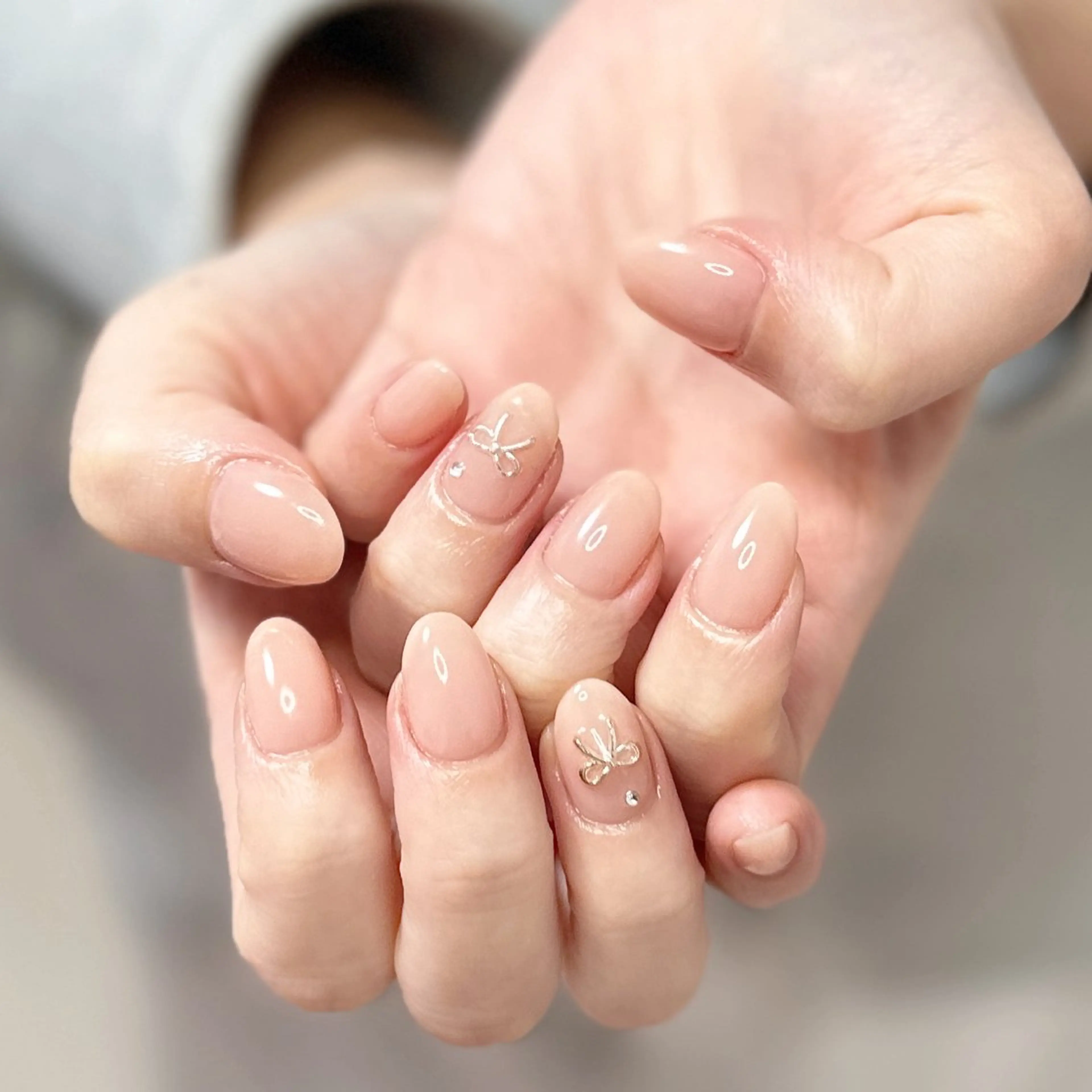 ネイル アートネイル オーロラネイル チークネイル フレンチネイル ガラスフレンチ 🎀YooLi Nail salonのネイルデザイン