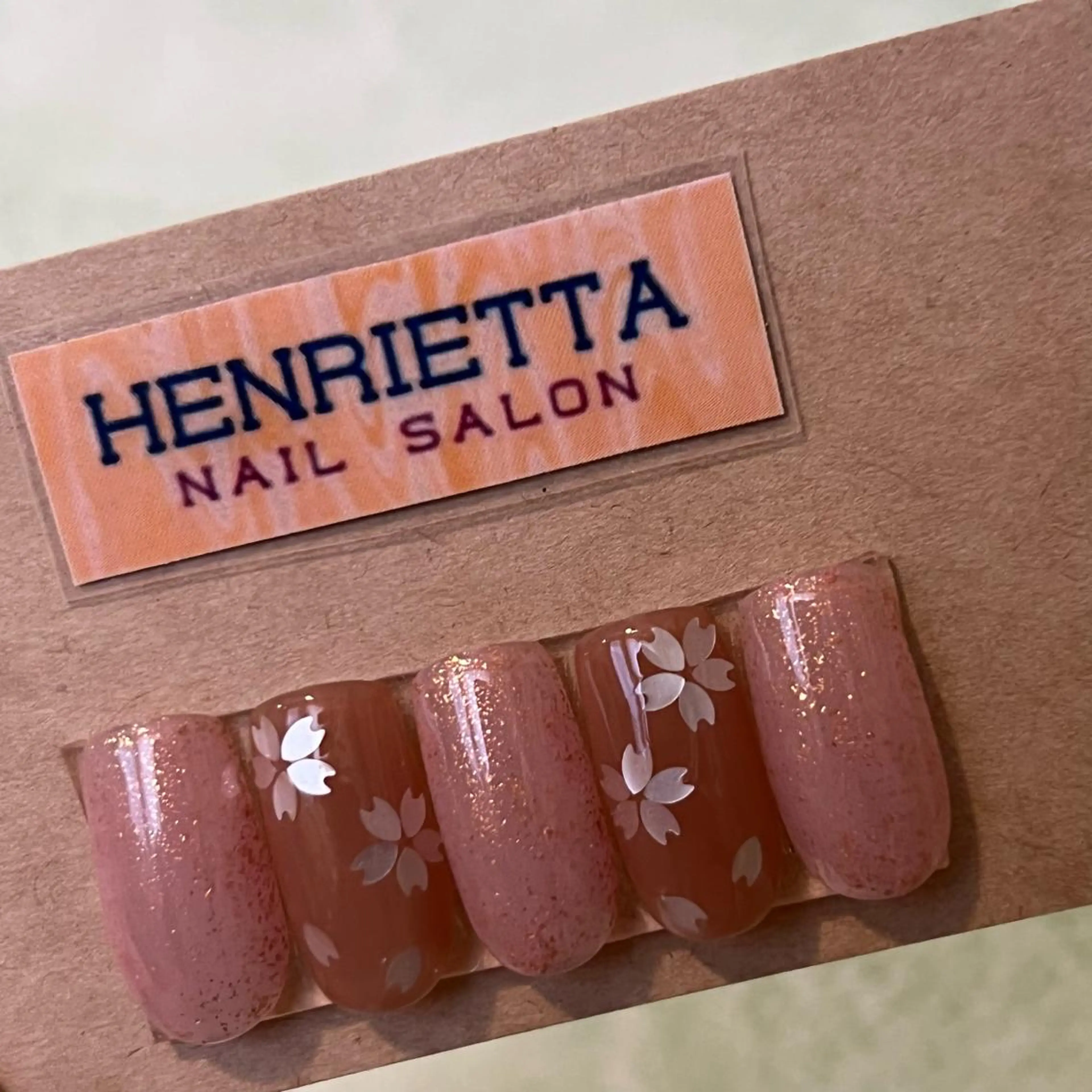 ネイル フットネイル HENRIETTA NAILSALONのネイルデザイン