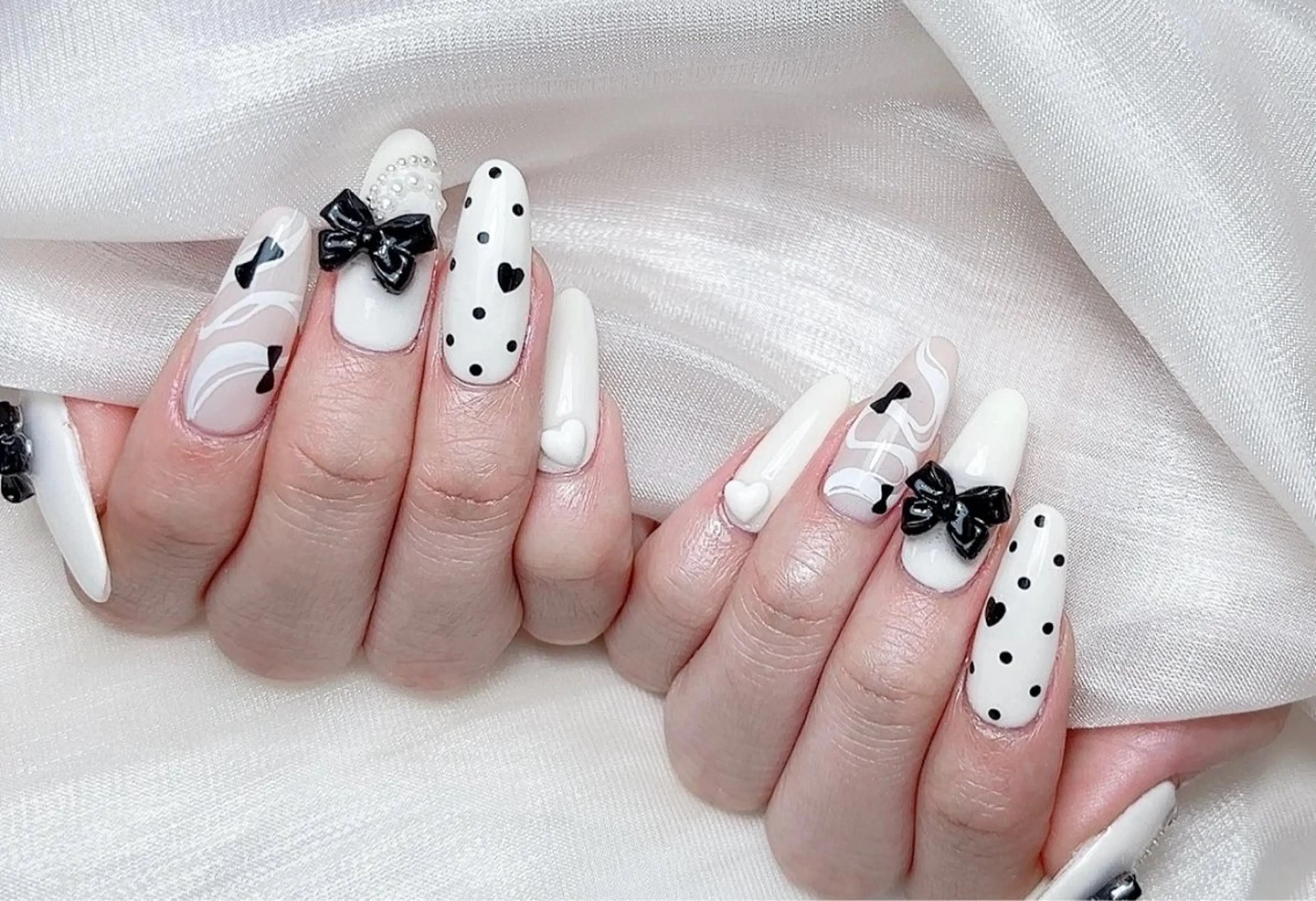 ネイル オーロラネイル フットネイル フレンチネイル ジェルネイル ガーリー ハンドネイル ╹◡╹Mimoミモ Eye&Nailのマツエク・マツパデザイン