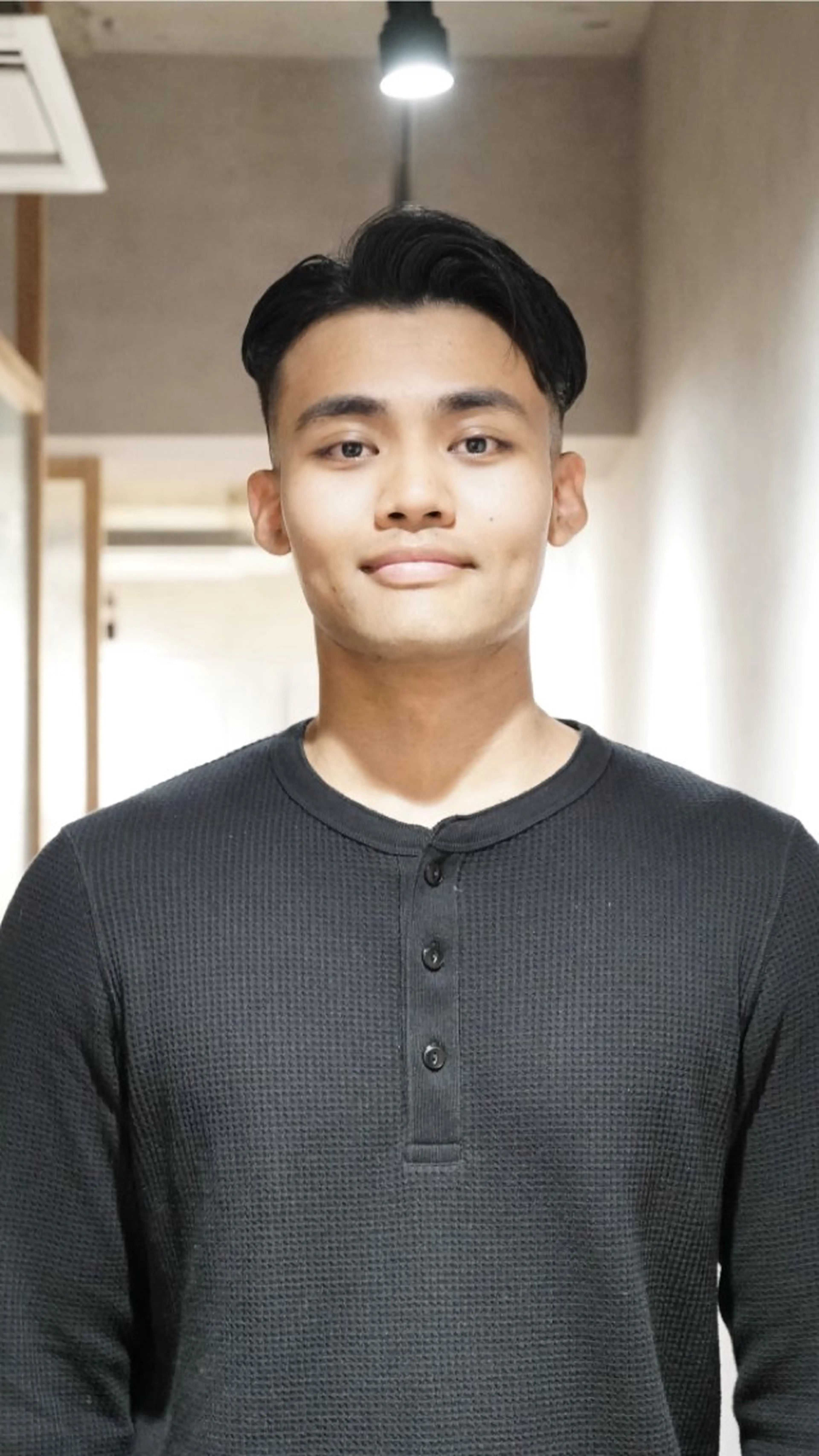 ミディアム 東 峻平のヘアスタイル