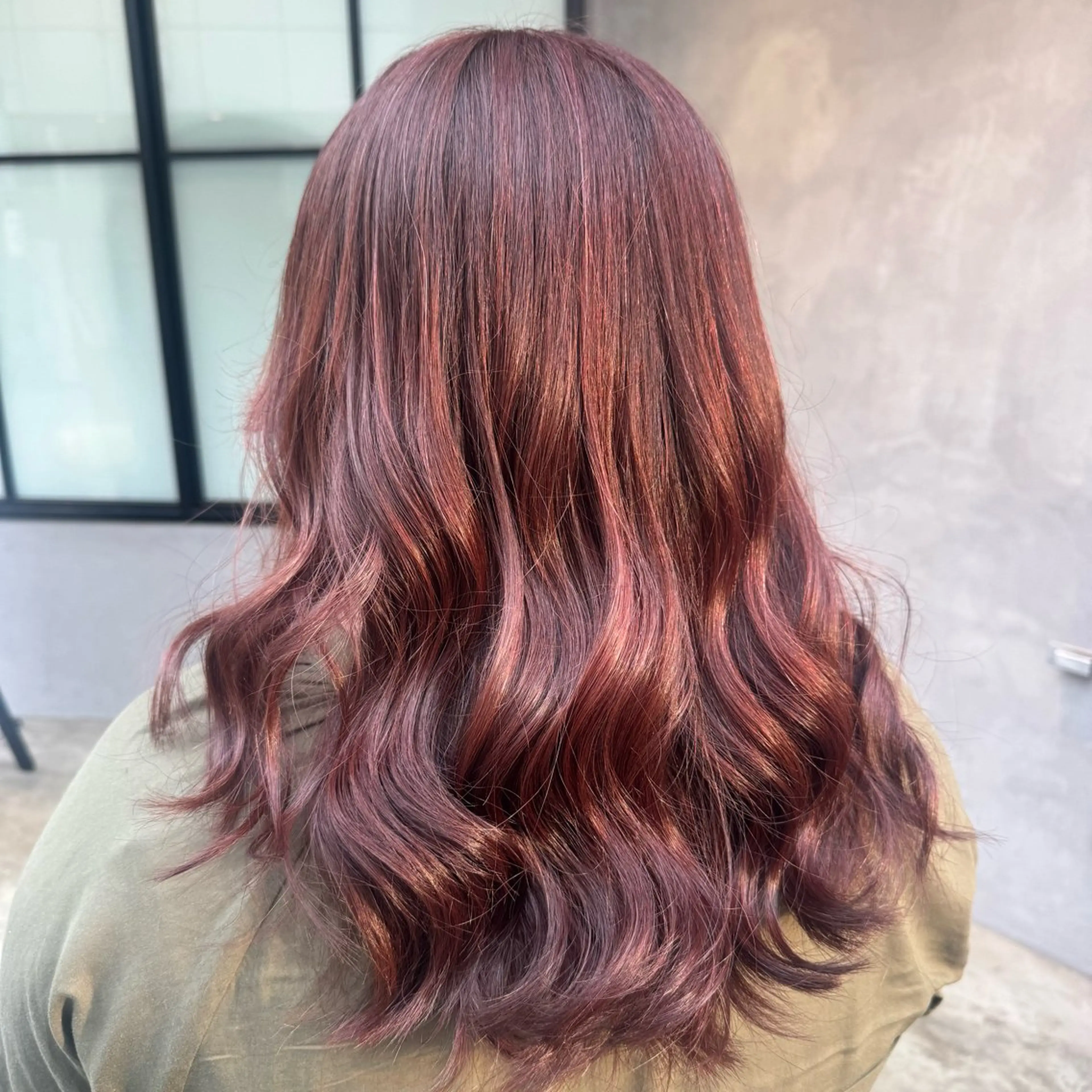 ミディアム カラー カシス ピンクカラー 【似合わせカラー・ 髪質改善】松崎萌香のヘアスタイル