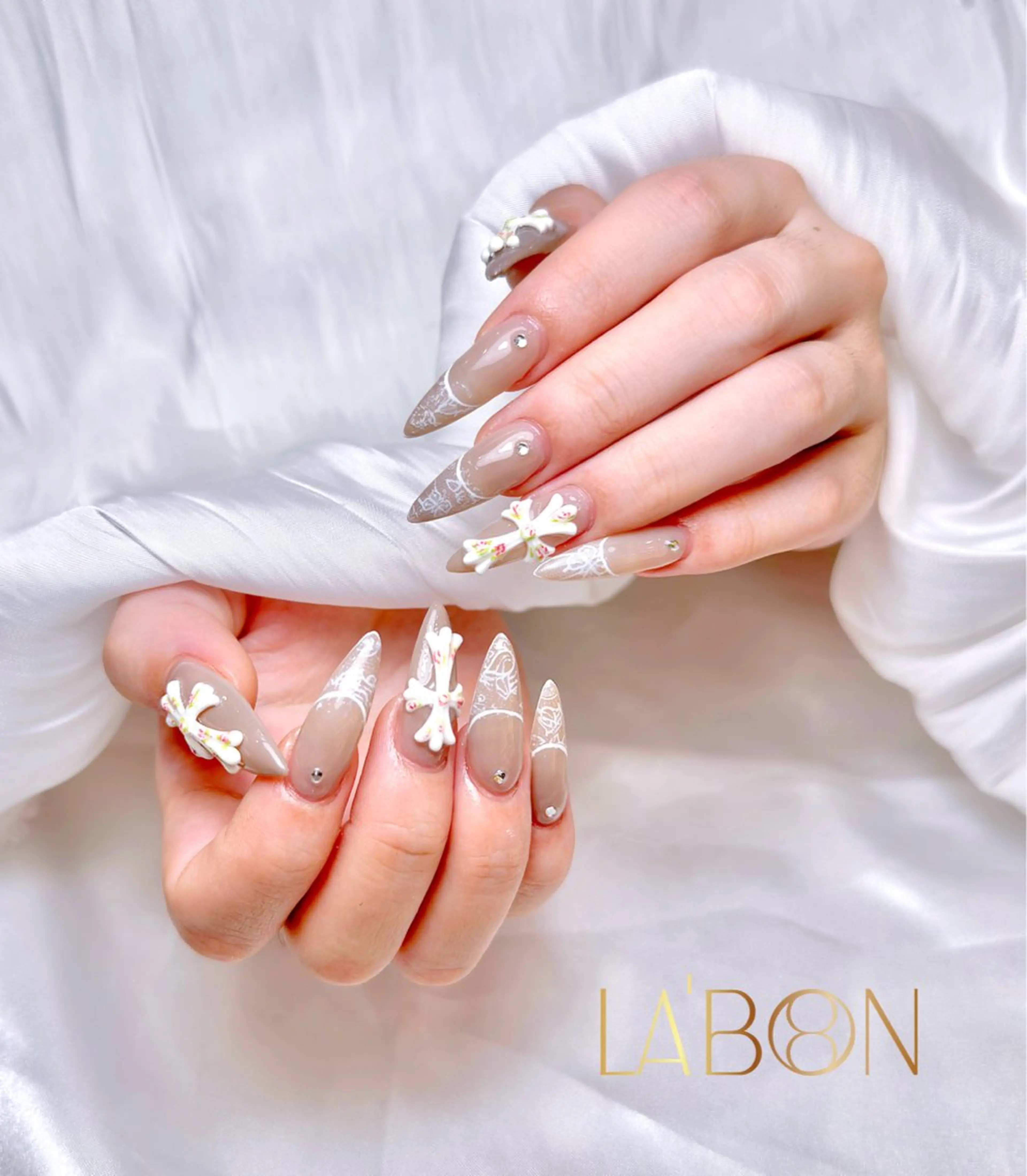 ネイル アートネイル ジェルネイル キラキラネイル 韓国ネイル ロングネイル Labon Nails Artのネイルデザイン