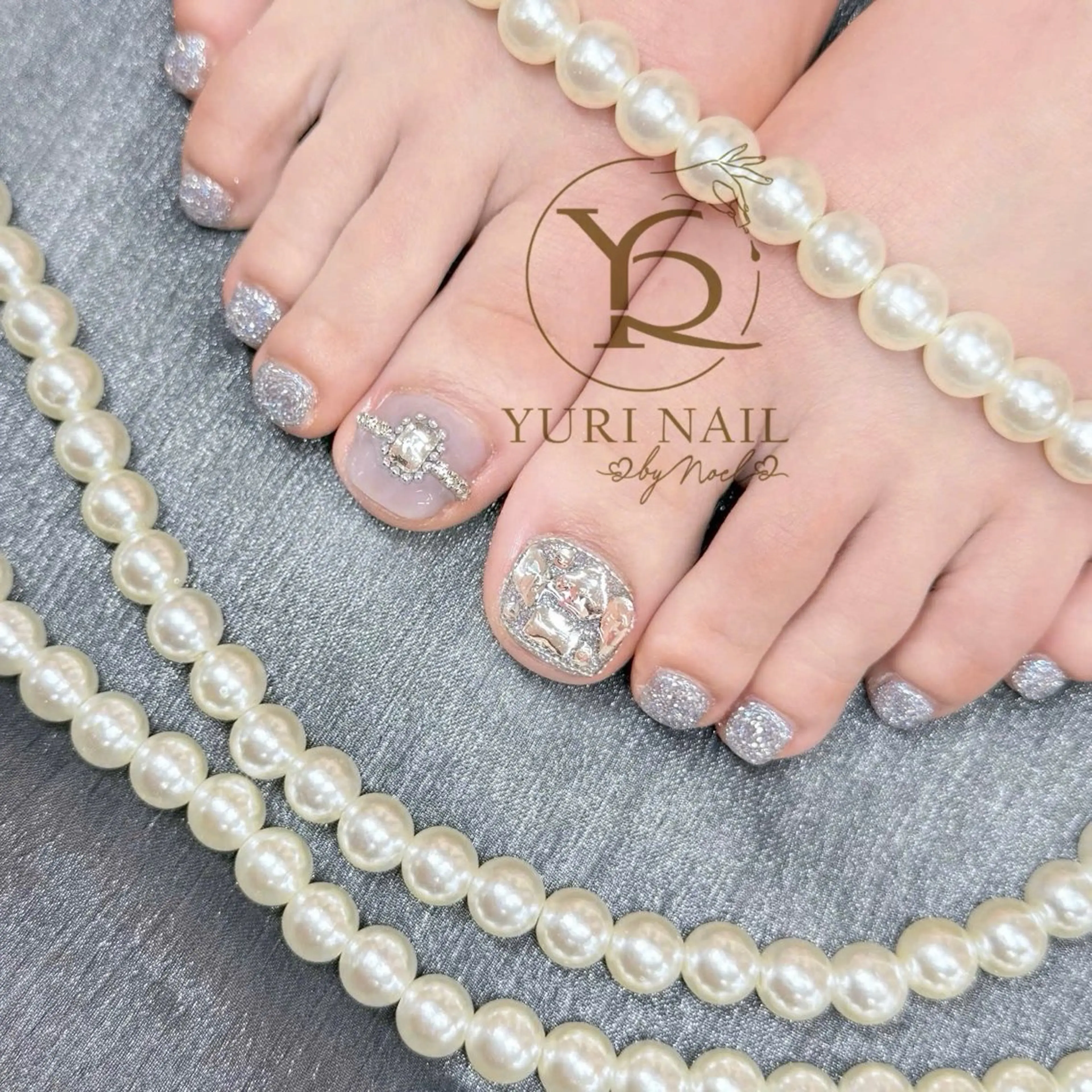 ネイル ハンドネイル フットネイル ハンドケア YURI Nail NARITAのネイルデザイン