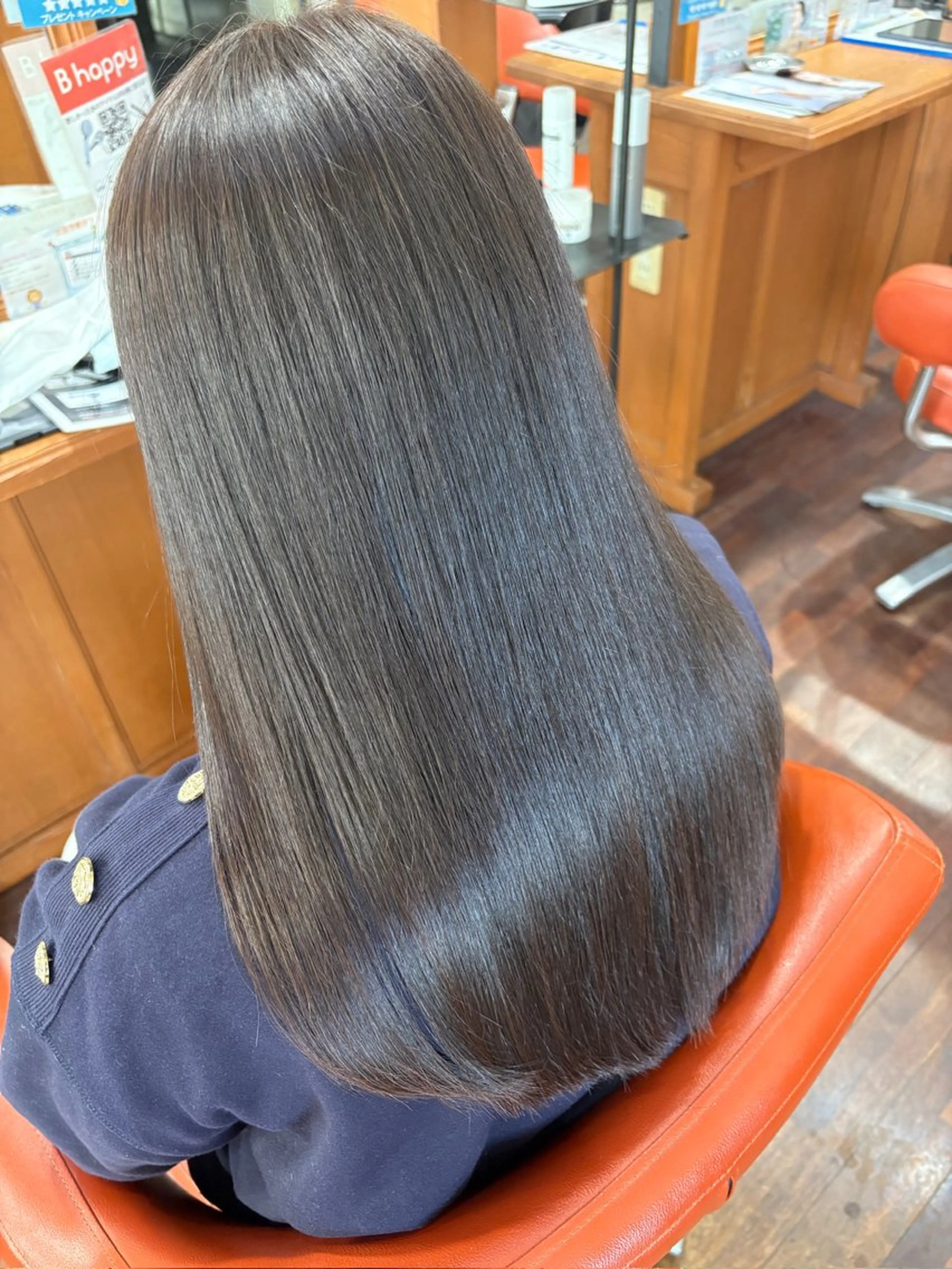 ロング 河合 莉緒のヘアスタイル