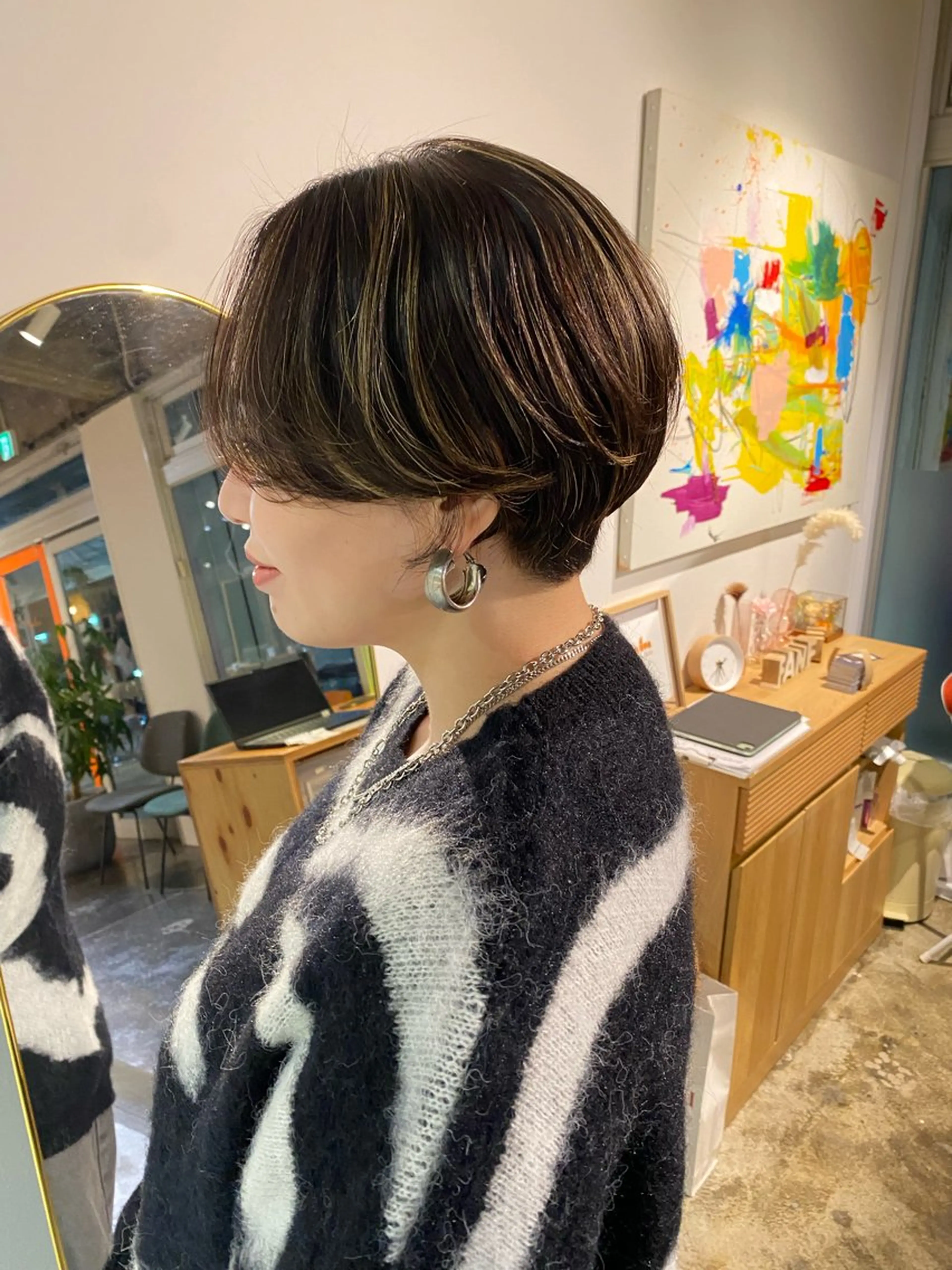 ショート ハンサムショート ハイライト ショートヘア 安藤 結花のヘアスタイル