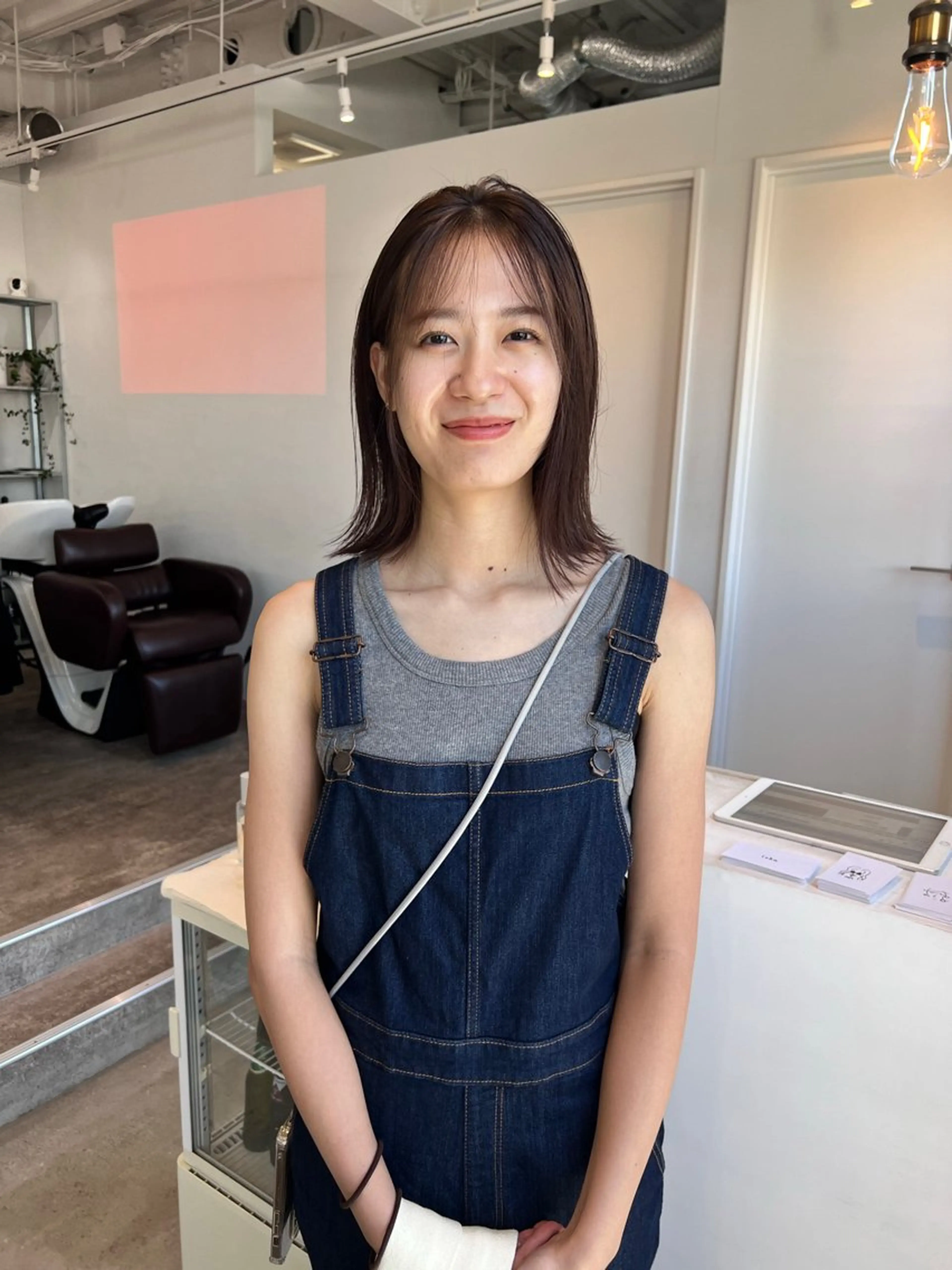ミディアム カラー カット ヘアカラー 松坂 真衣のヘアスタイル