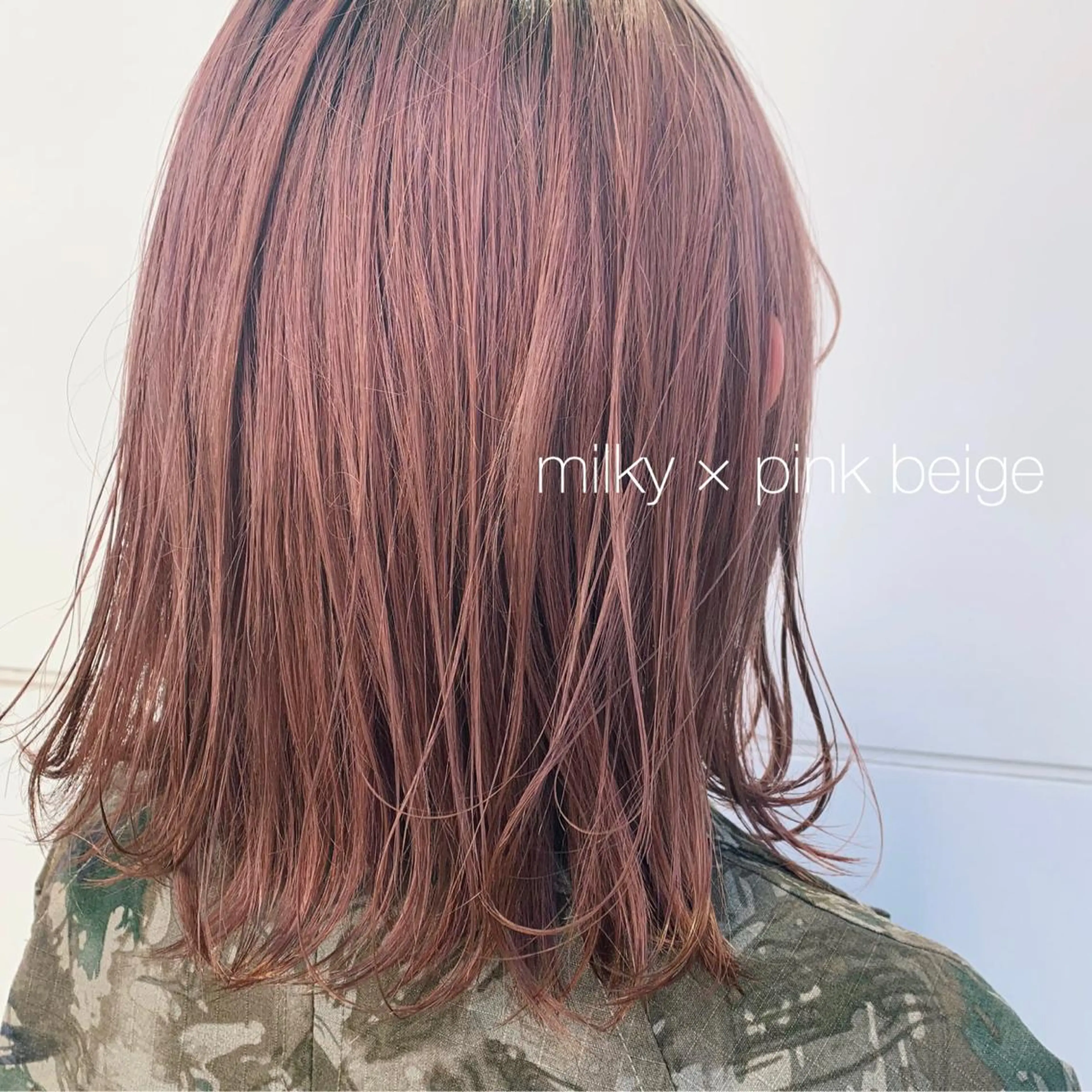 ミディアム カラー RINA🧤 デザインとボブのヘアスタイル