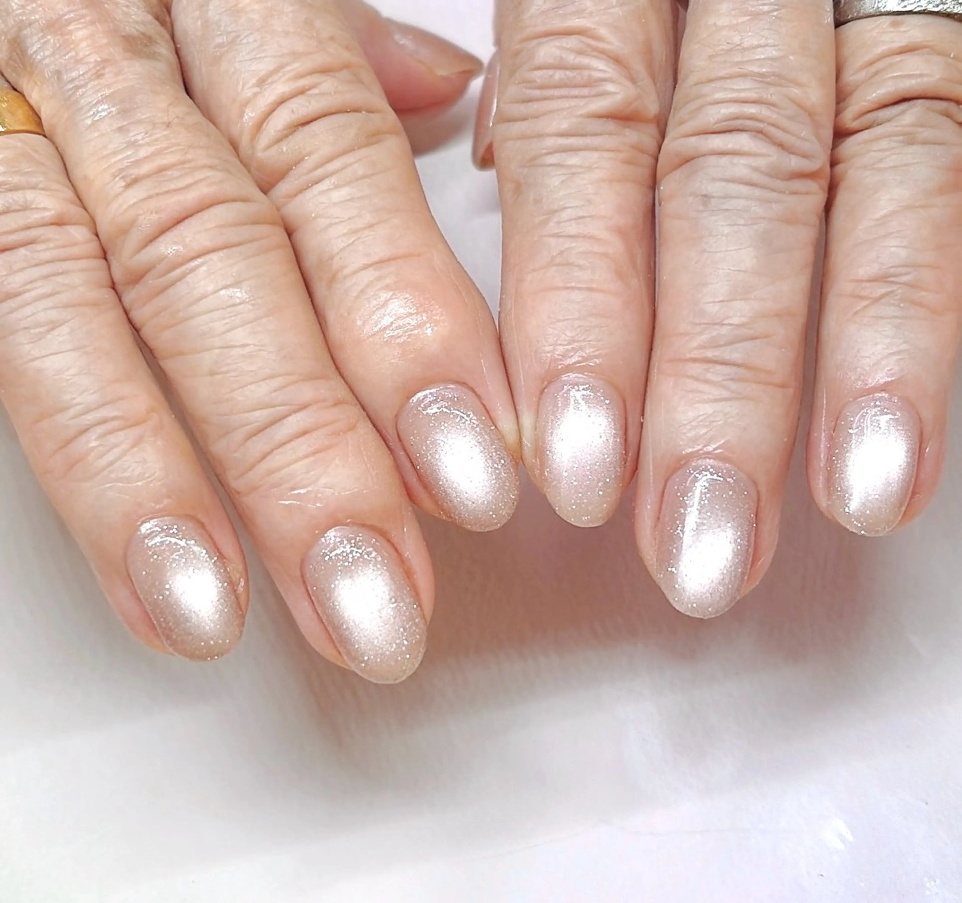 ネイル キラキラネイル マグネットネイル ハンドネイル iku🌷 by 上福岡らんらんのネイルデザイン