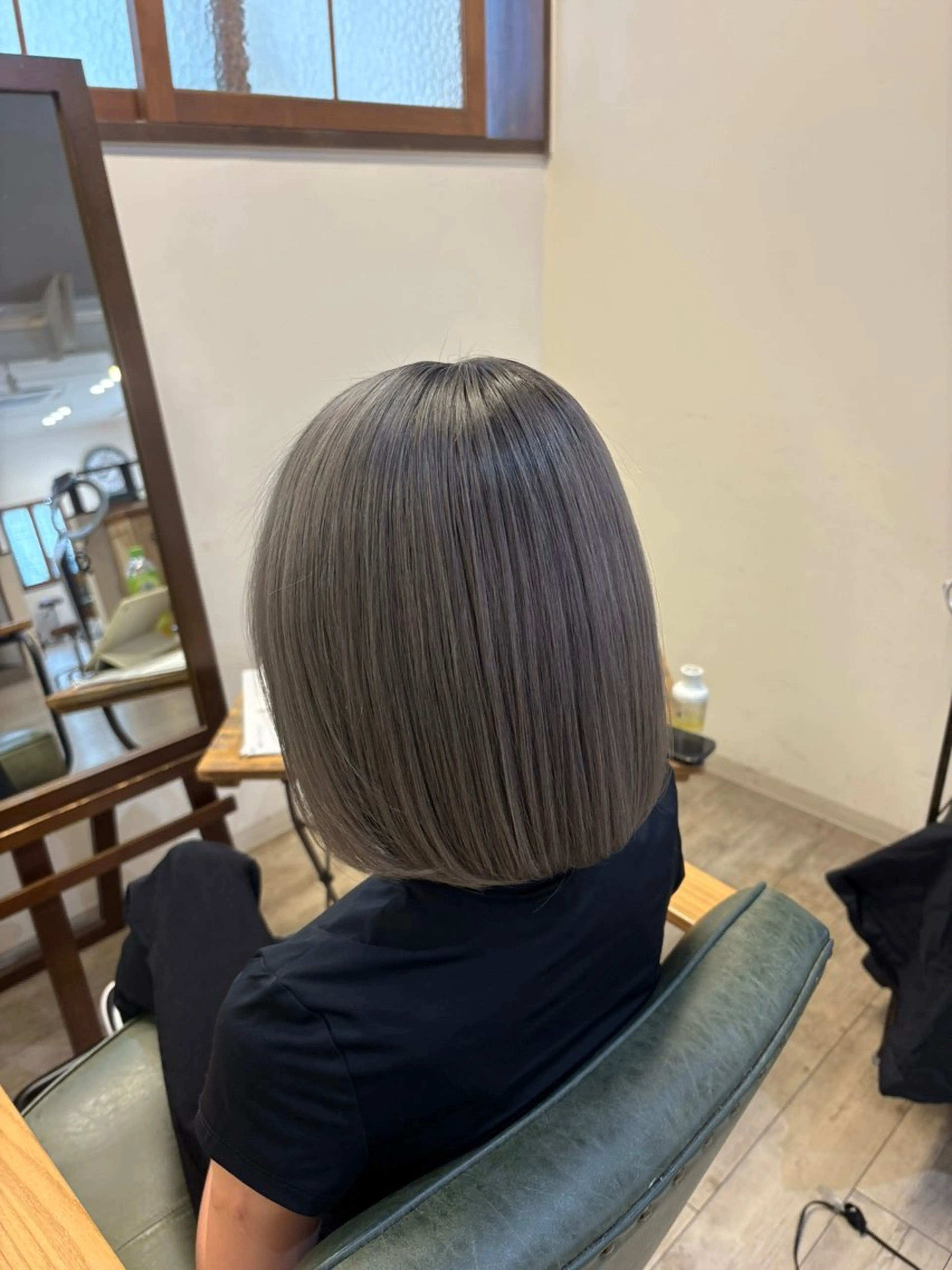 ショート カラー reche MAIのヘアスタイル