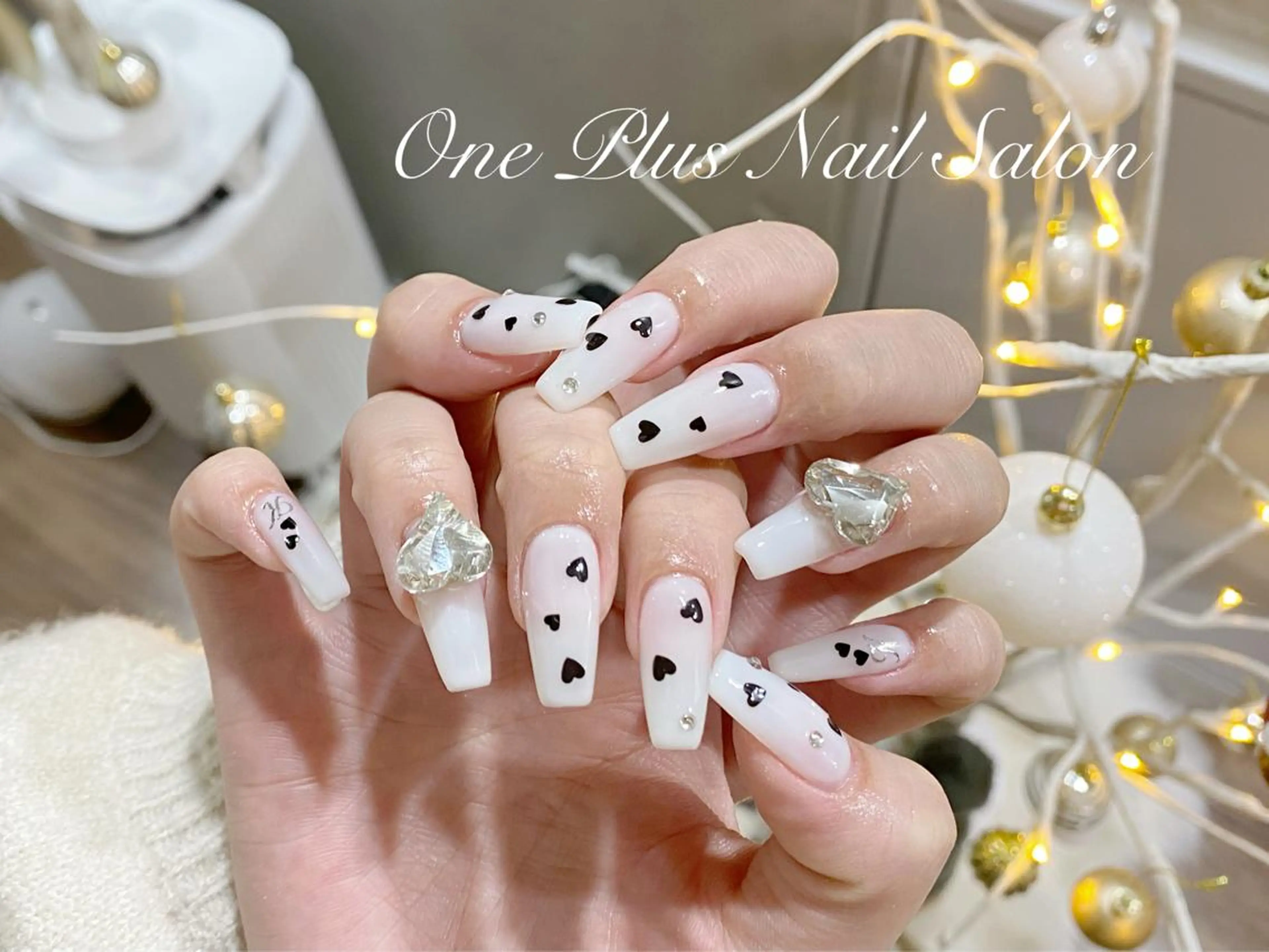 ロング ネイル One Plus Nail Salonのネイルデザイン
