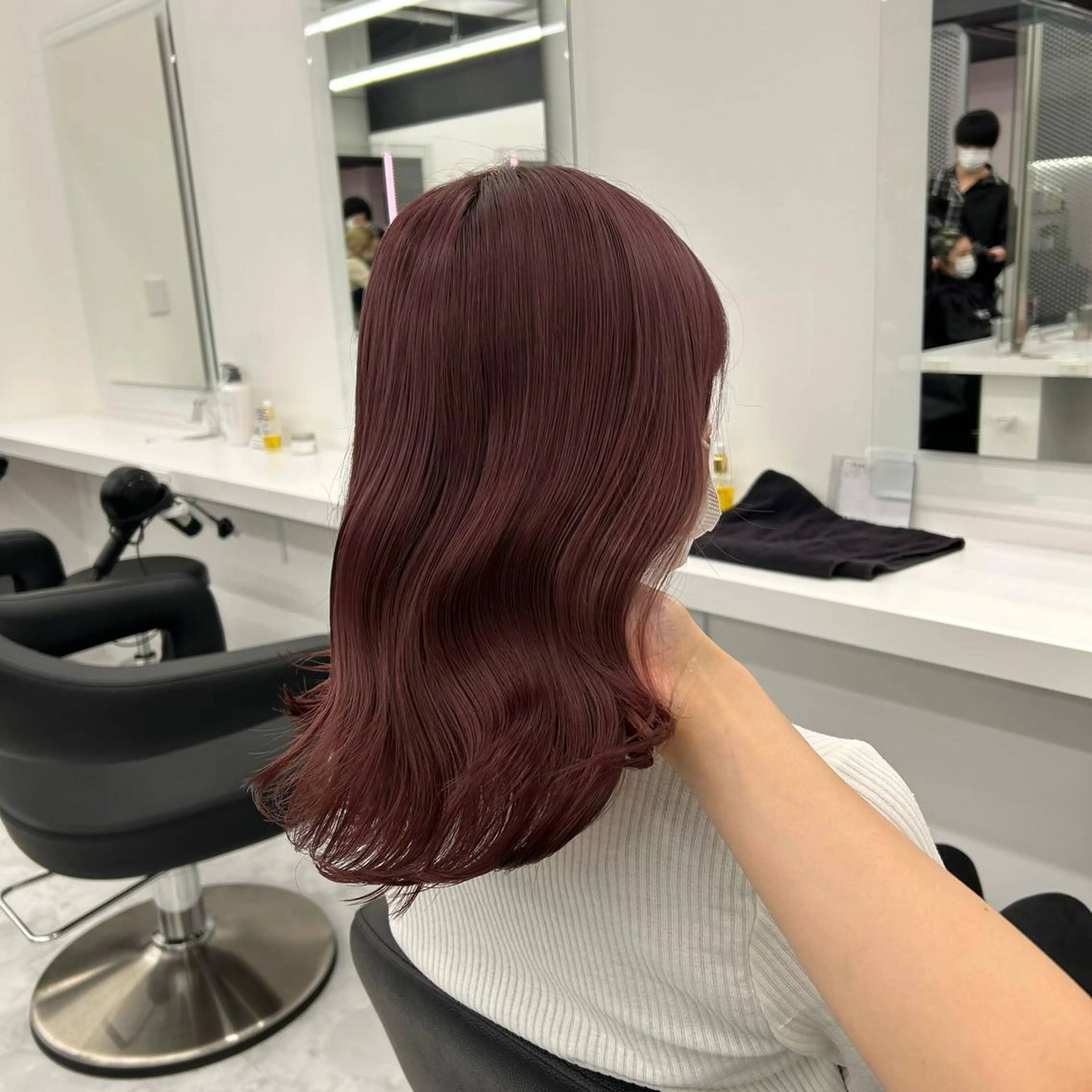 セミロング カラー ヘアアレンジ ヘアカラー トリートメント mai🍑暖色カラー /レイヤー💖のヘアスタイル