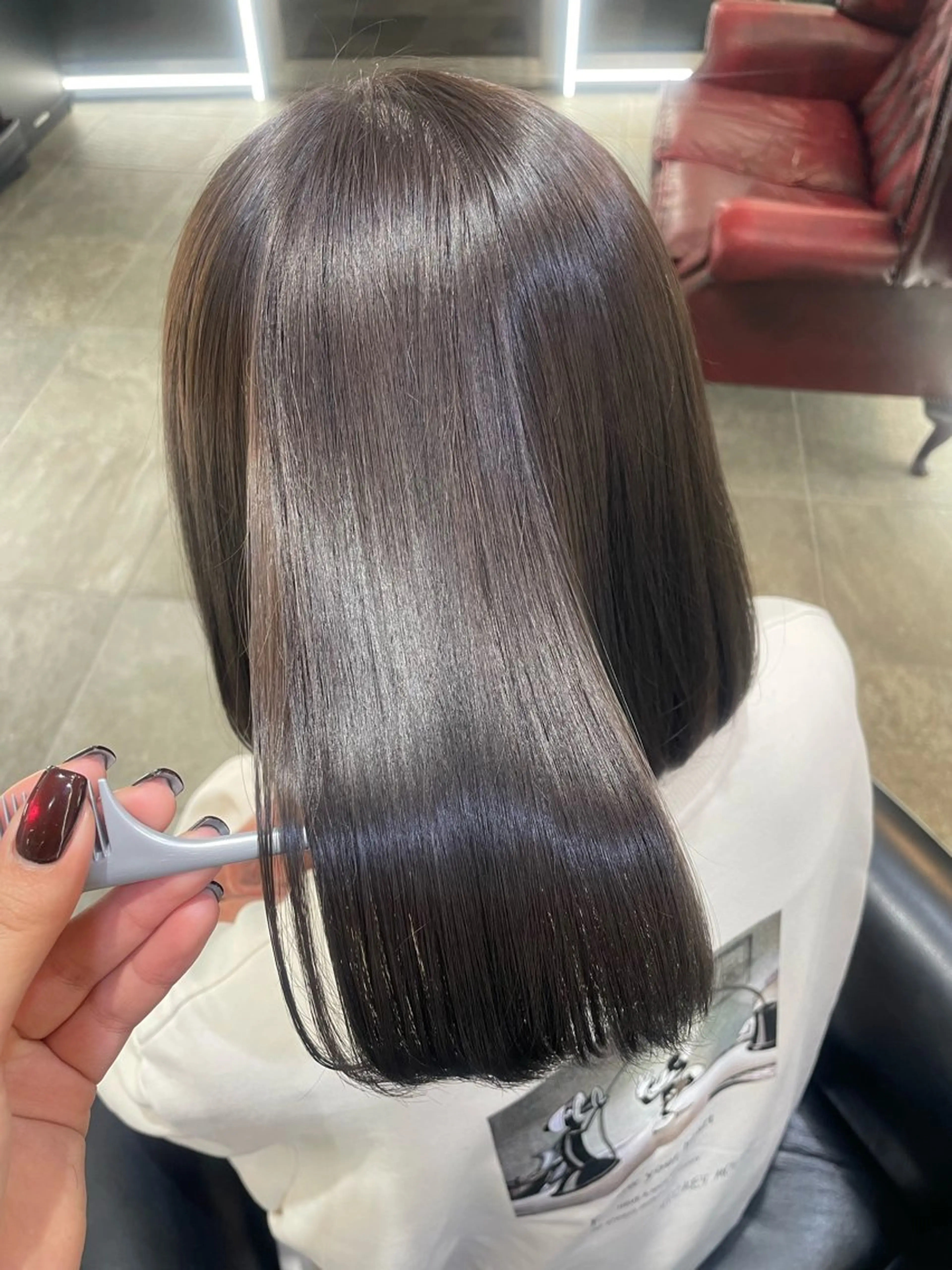 ミディアム 縮毛矯正 ユナ ナチュラル／透明感のヘアスタイル