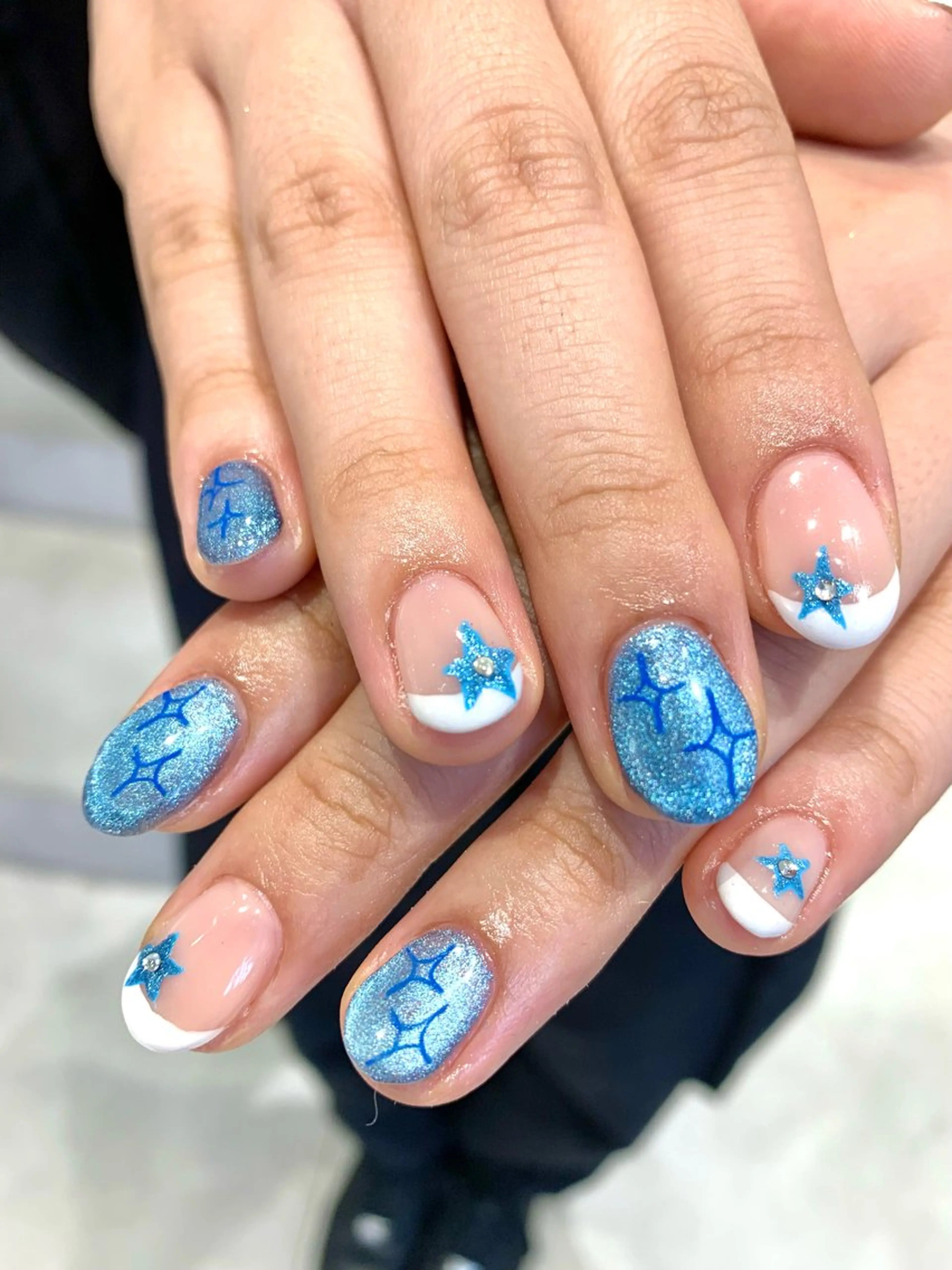 ネイル アートネイル ブルー マグネットネイル ハンドネイル Kureha/ネイル トレンドヘアのマツエク・マツパデザイン