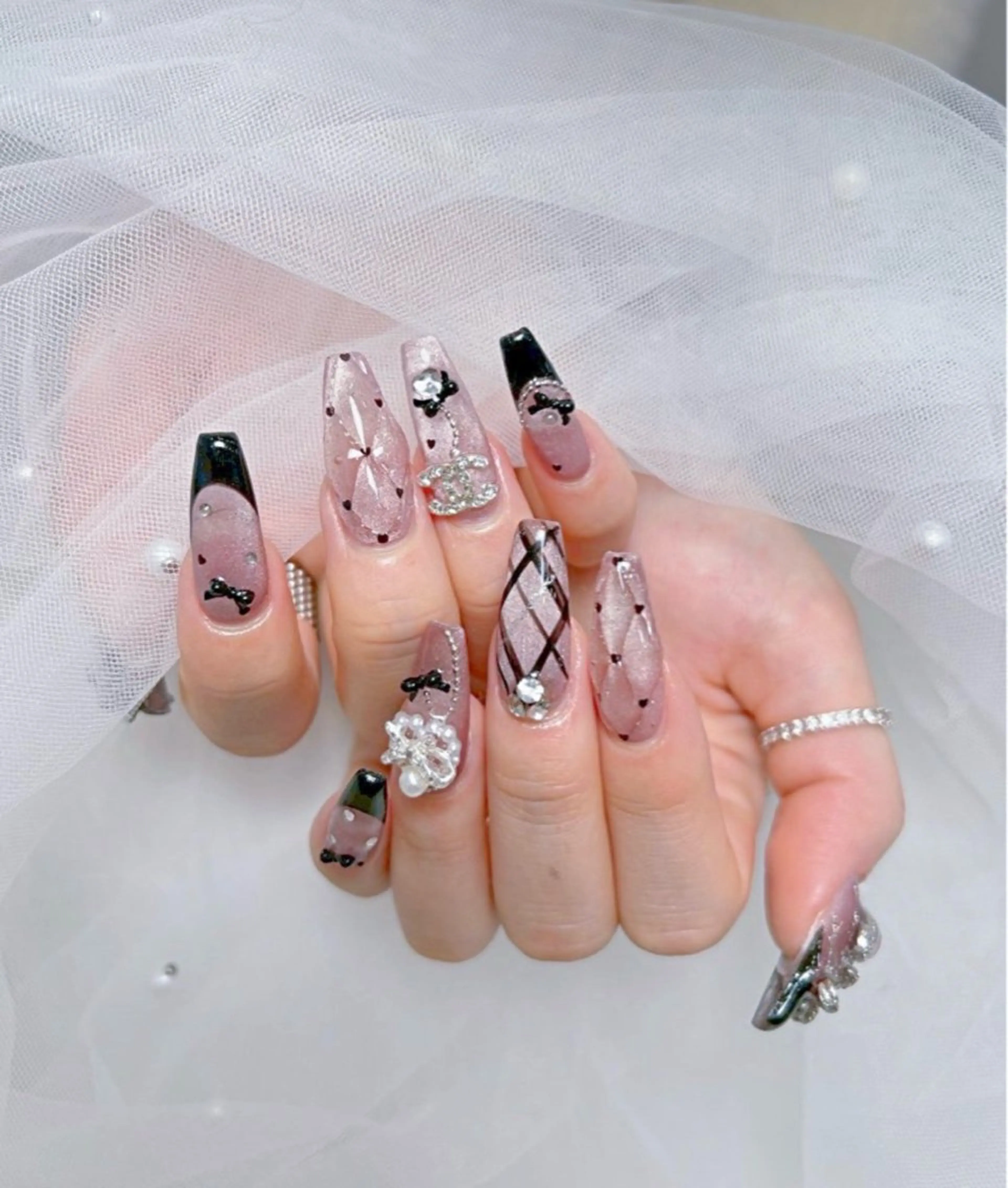 ネイル MoonHi Nail 朝霞台のネイルデザイン