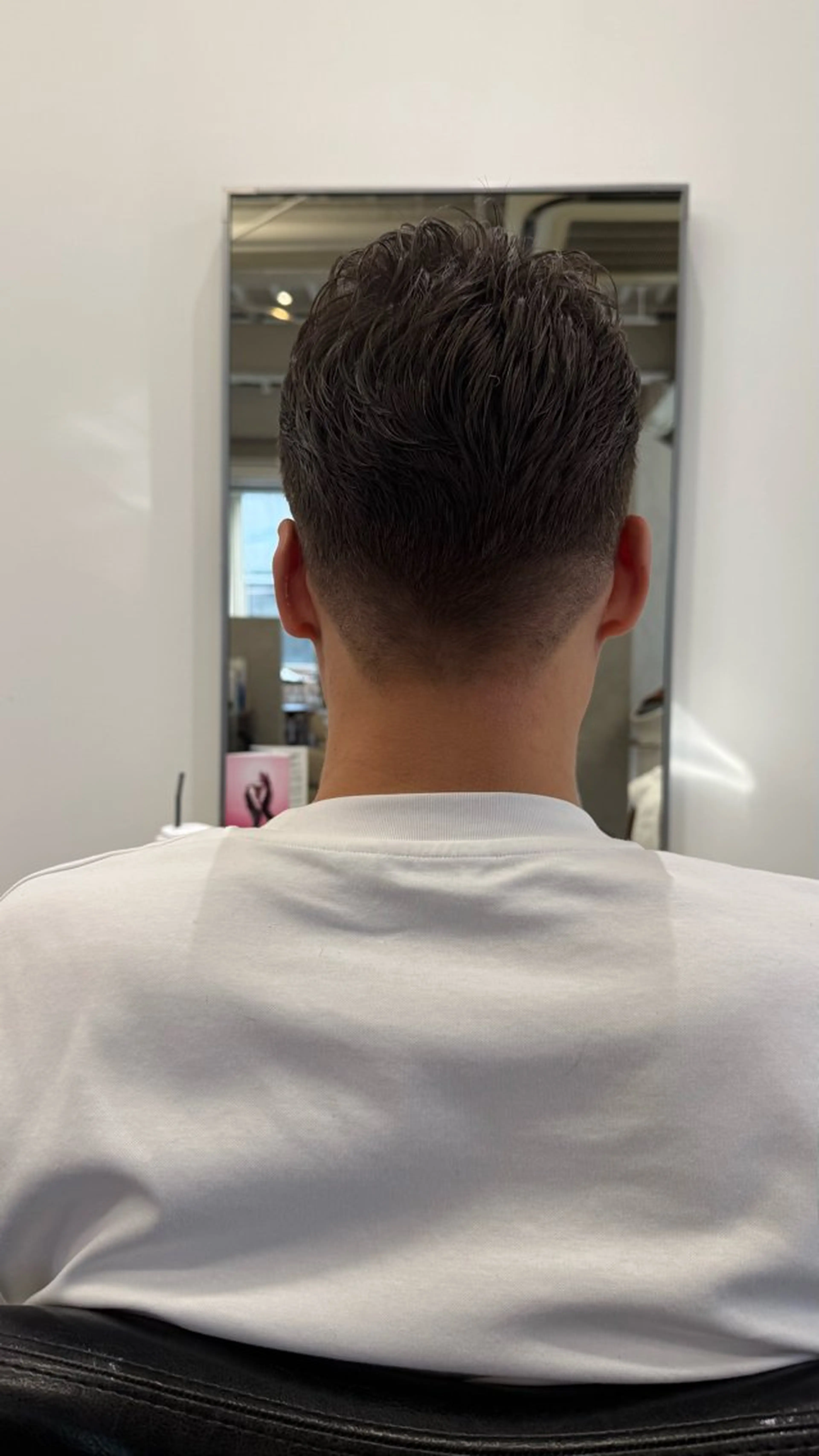 メンズ カット バレイヤージュモデル 募集👒ヨンスクのヘアスタイル