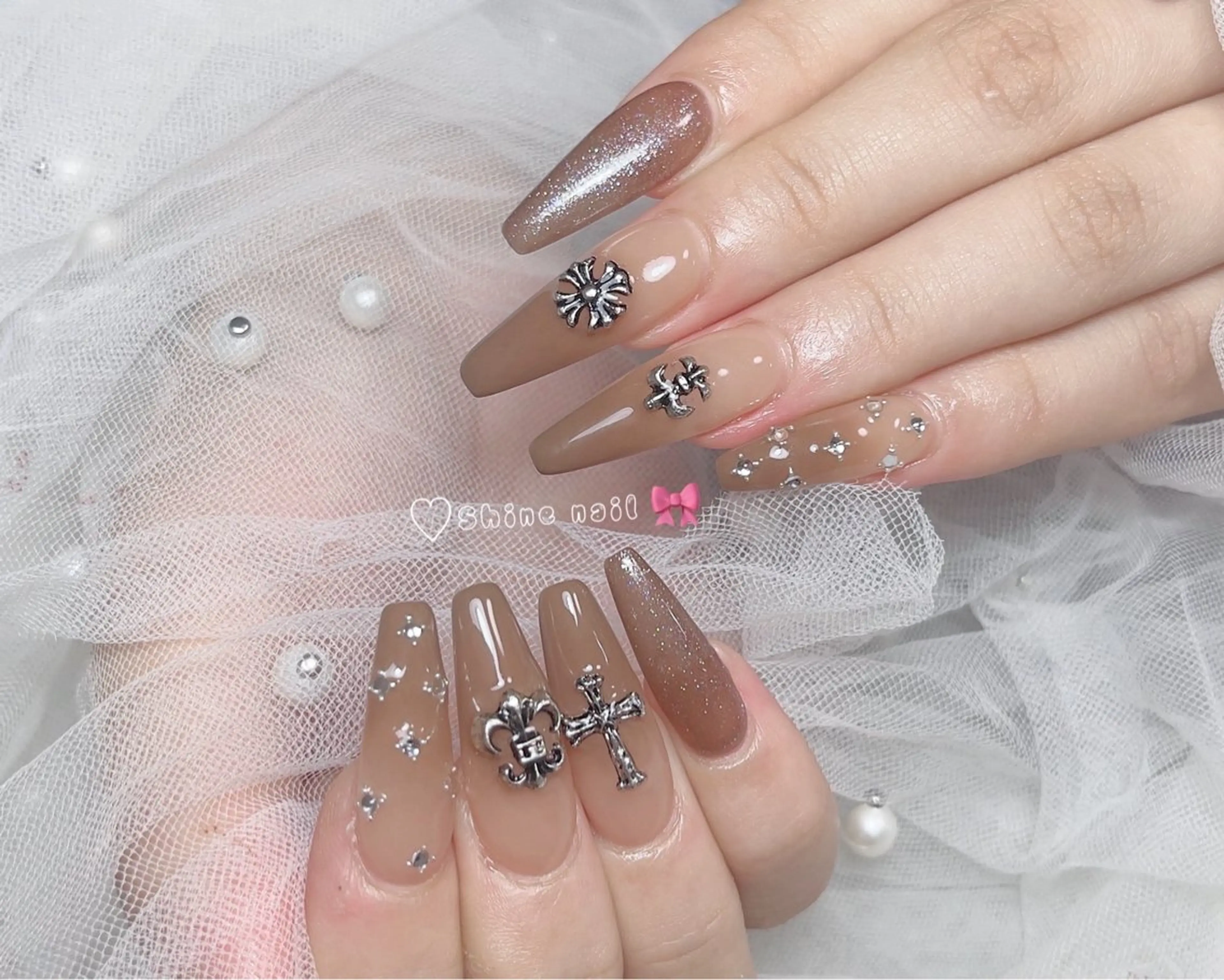 ネイル shine 🎀 長さだし&デザインのネイルデザイン