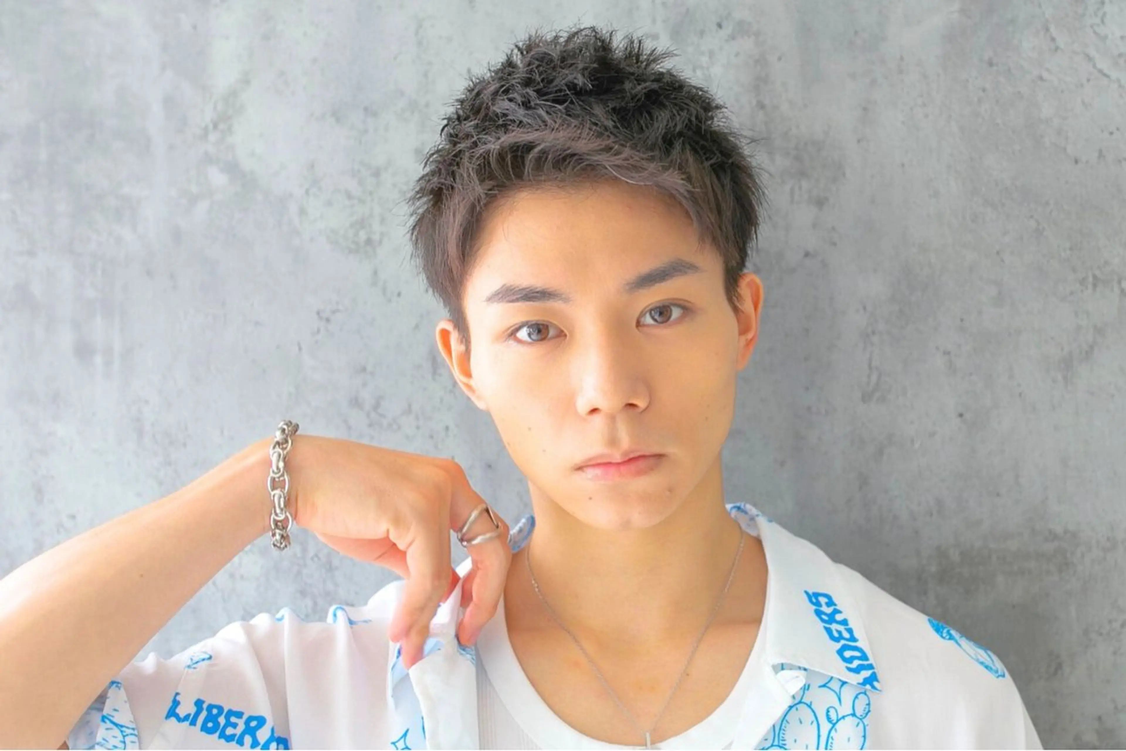 【✨眉毛で第一印象の8割が決まります✨】カット+眉カットの写真