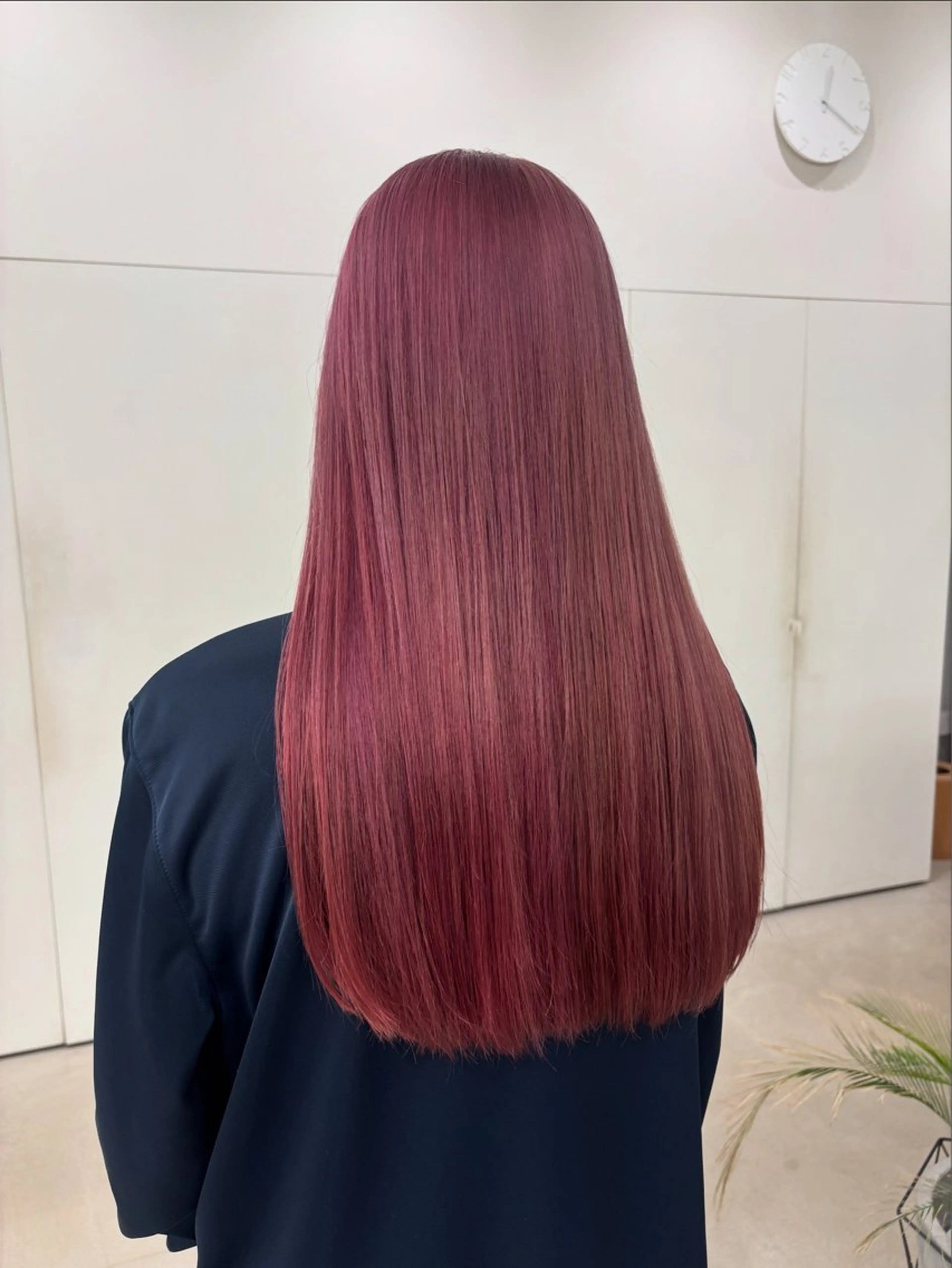 ロング カット ヘアカラー 古畑 愛美のヘアスタイル