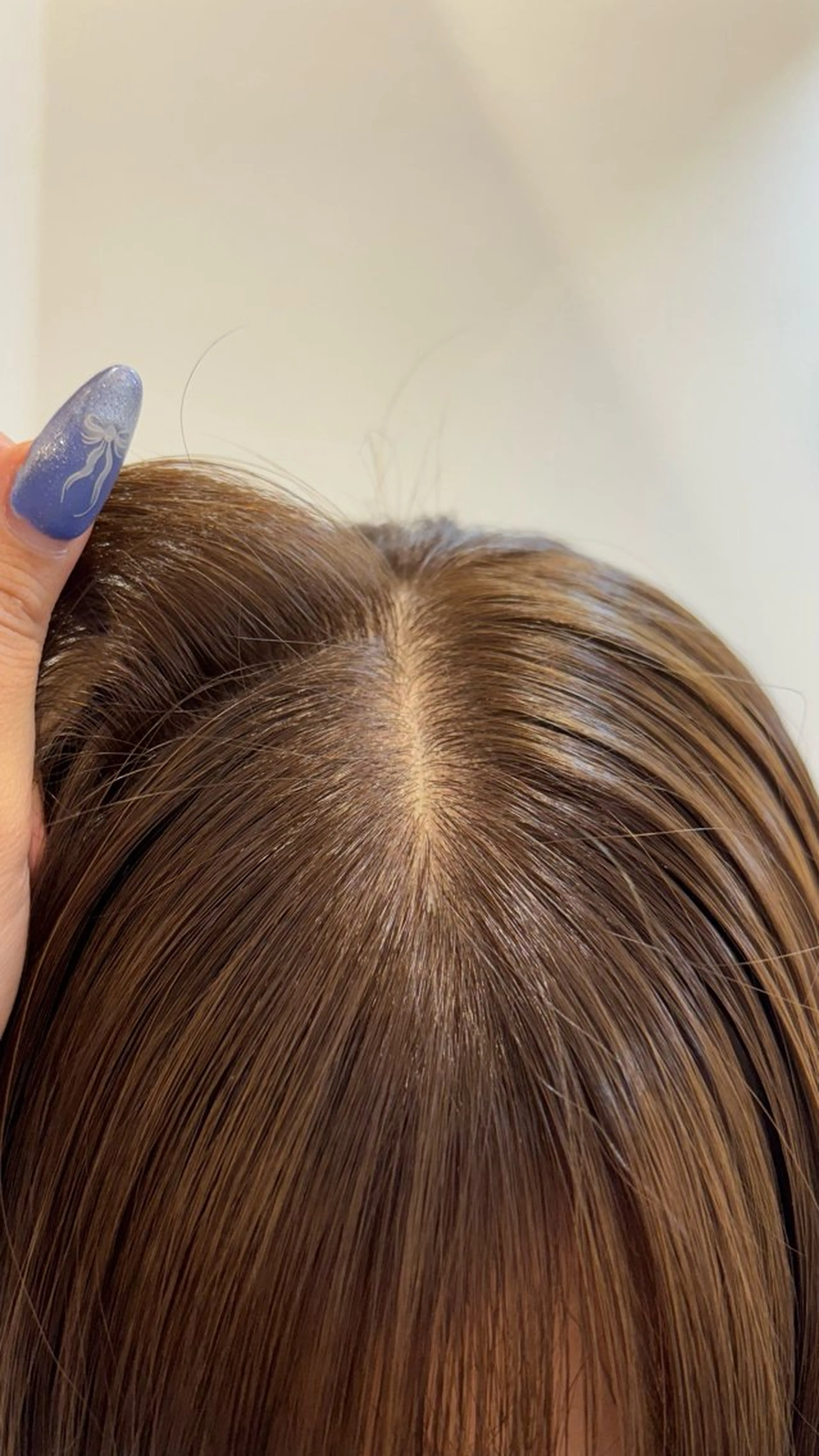 ミディアム ヘアカラー 根岸 麻菜のヘアスタイル