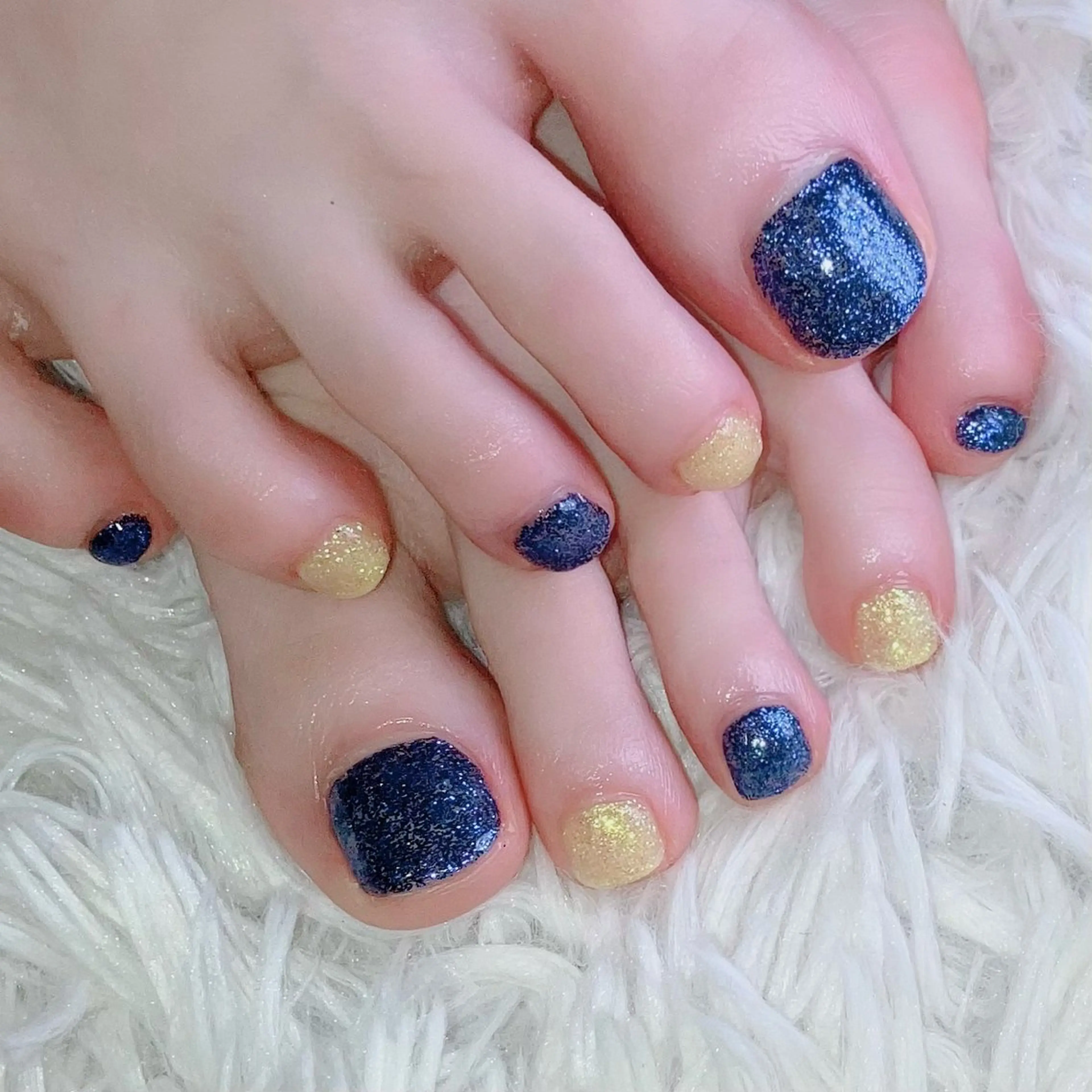 ネイル フットネイル shino🌟 痛ネイルのネイルデザイン