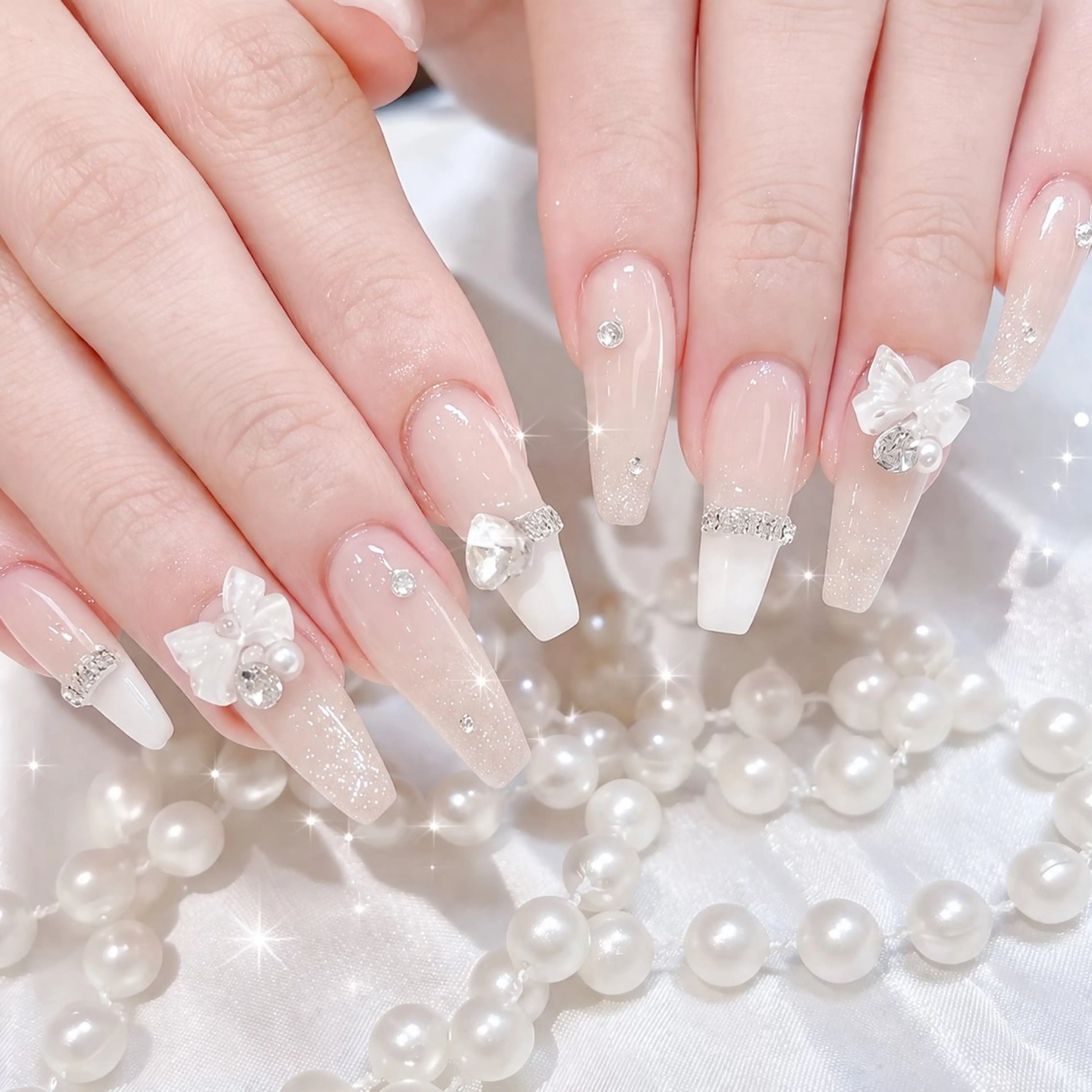 ネイル ジェルネイル キラキラネイル ワンカラーネイル シンプルネイル ハンドネイル FUJI Nail Salonのネイルデザイン