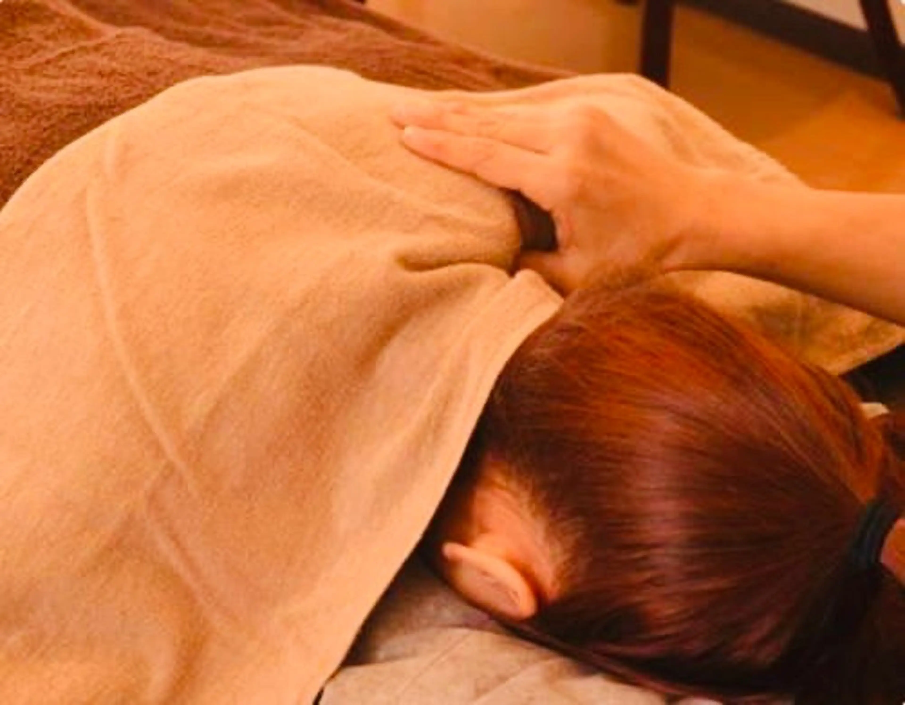 〈ご新規様限定〉上半身50分揉みほぐし+ヘッド&アイケア15分⭐︎(合計65分)🧑🧒お子様連れにお勧め👼の写真