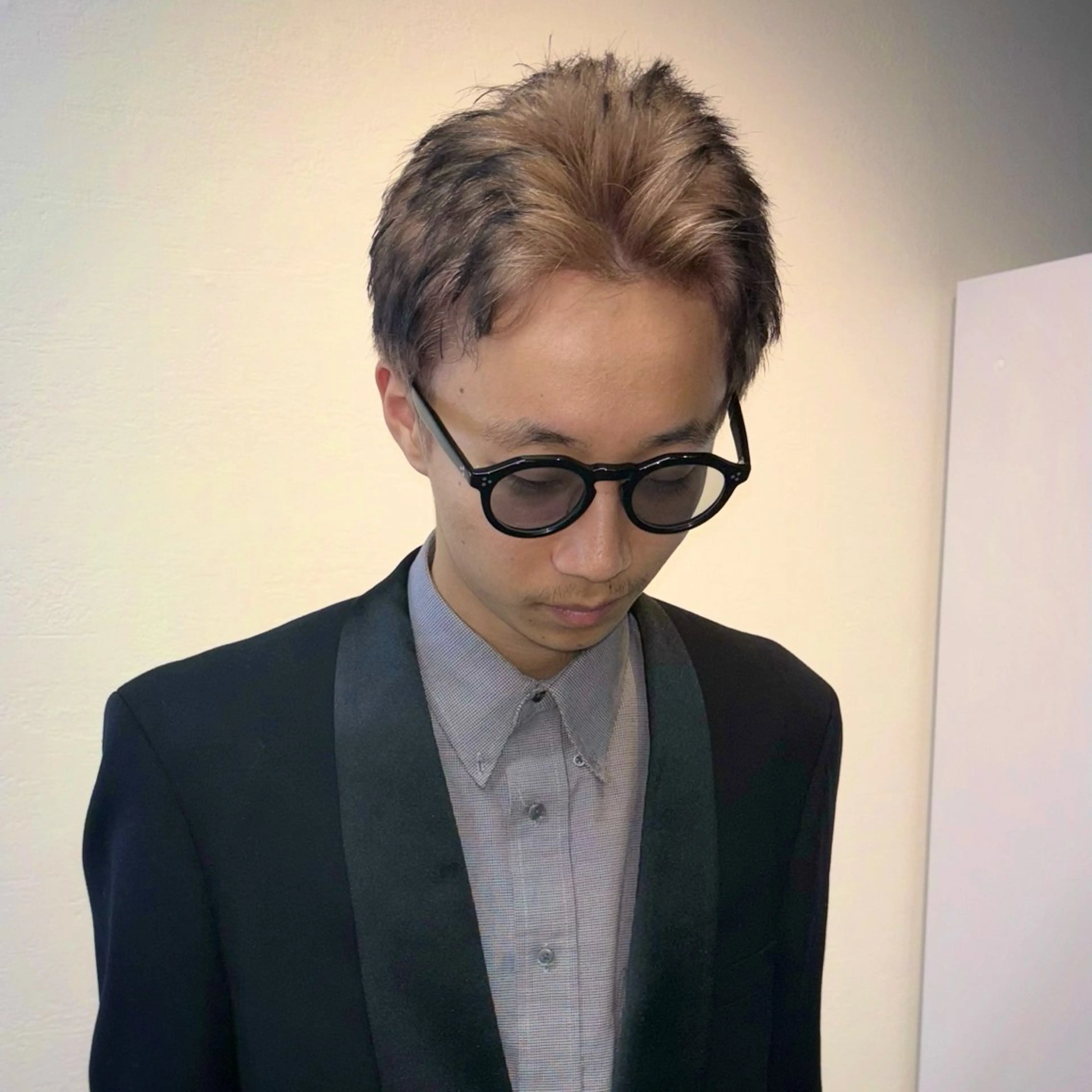 カラー メンズ メイ ☪️のヘアスタイル