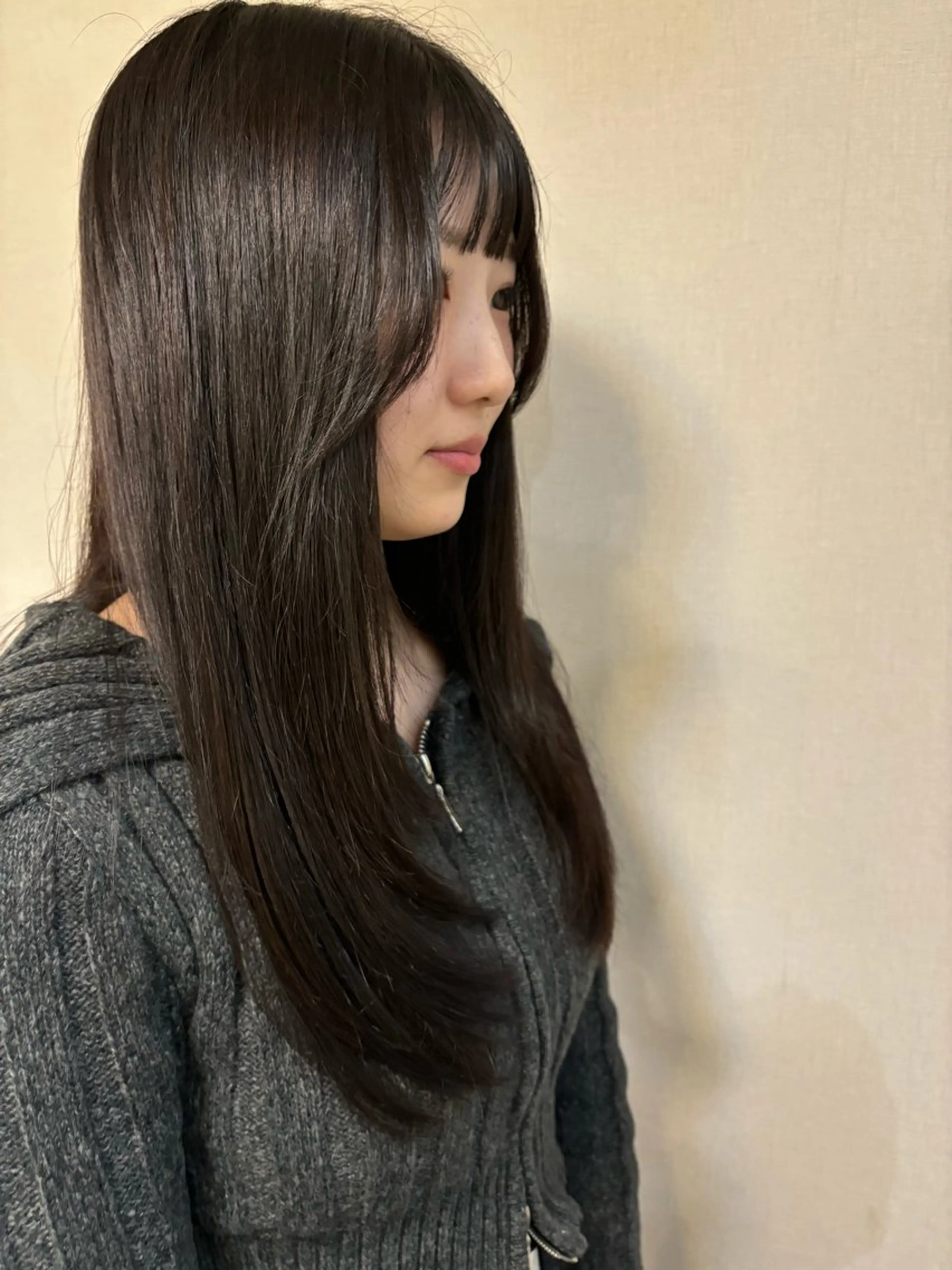 セミロング 佐藤 爽香のヘアスタイル