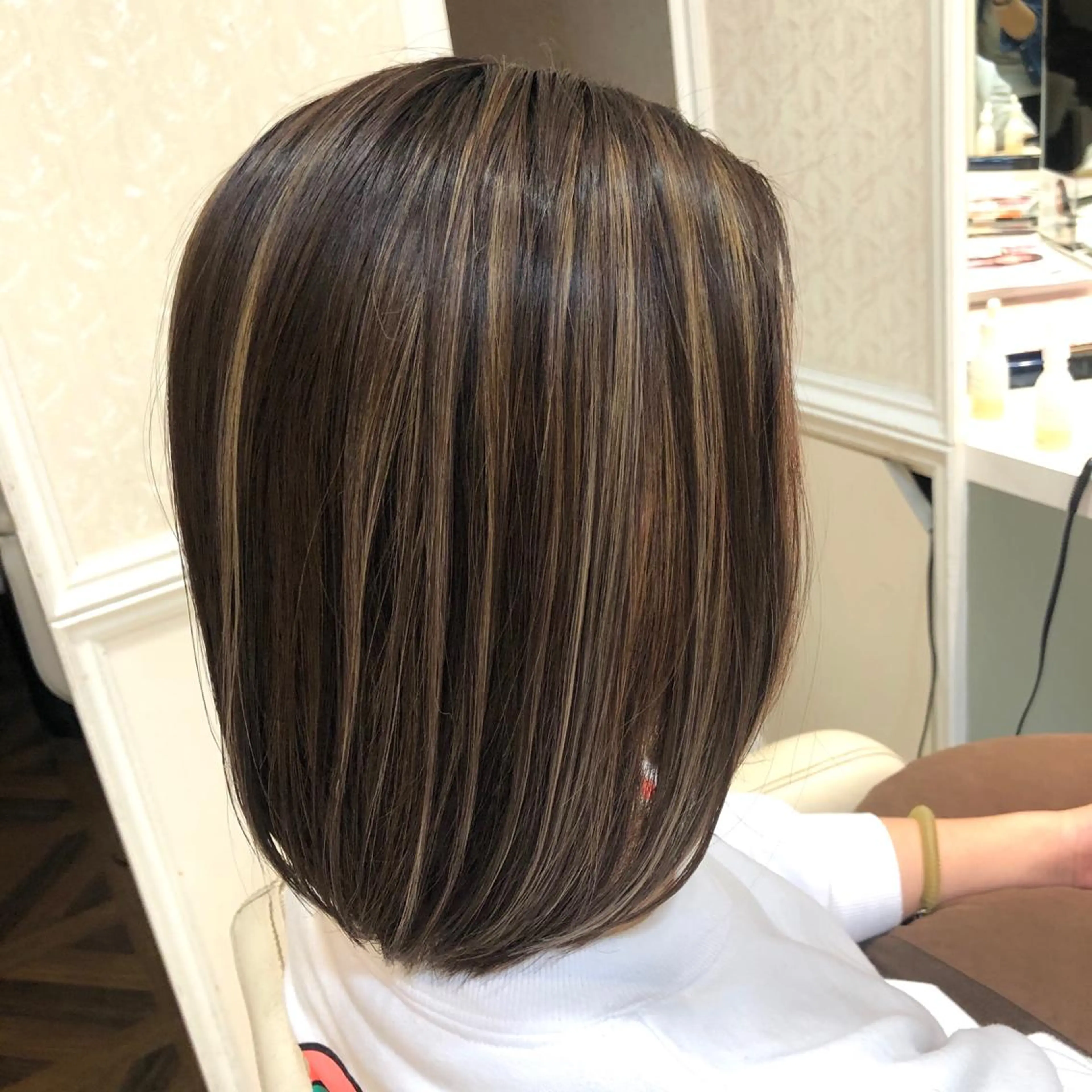 ミディアム カラー ベージュカラー ハイライトカラー ミルクティーベージュ 3Dハイライト ハイライト 🌈ぷる艶カラー🌈 髪質改善👑柳沼尚貴のヘアスタイル