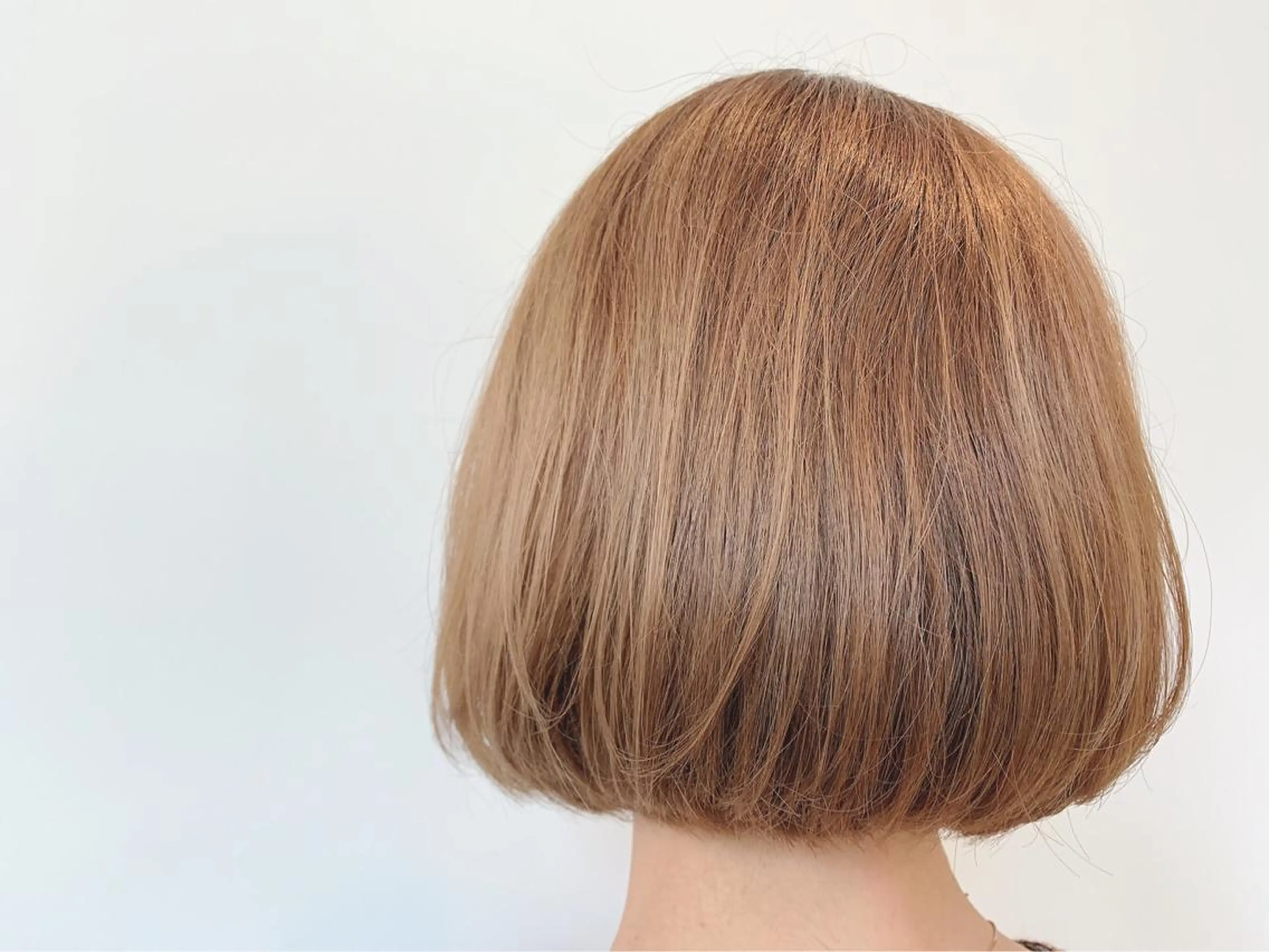 カラー 青井 梨紗のヘアスタイル