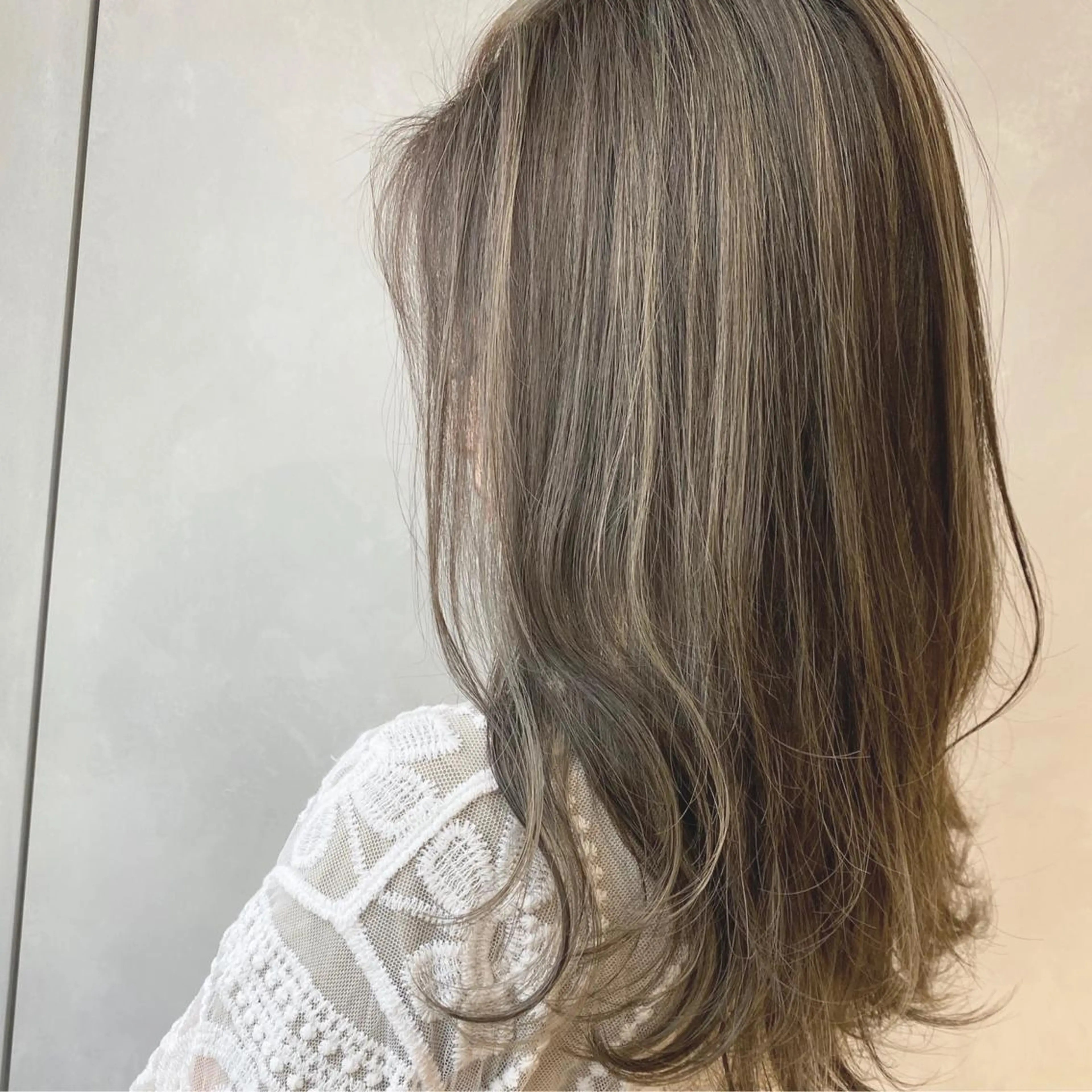 ミディアム ハイライト ヘアカラー LA.MIU★ 八王子店Mayuのヘアスタイル