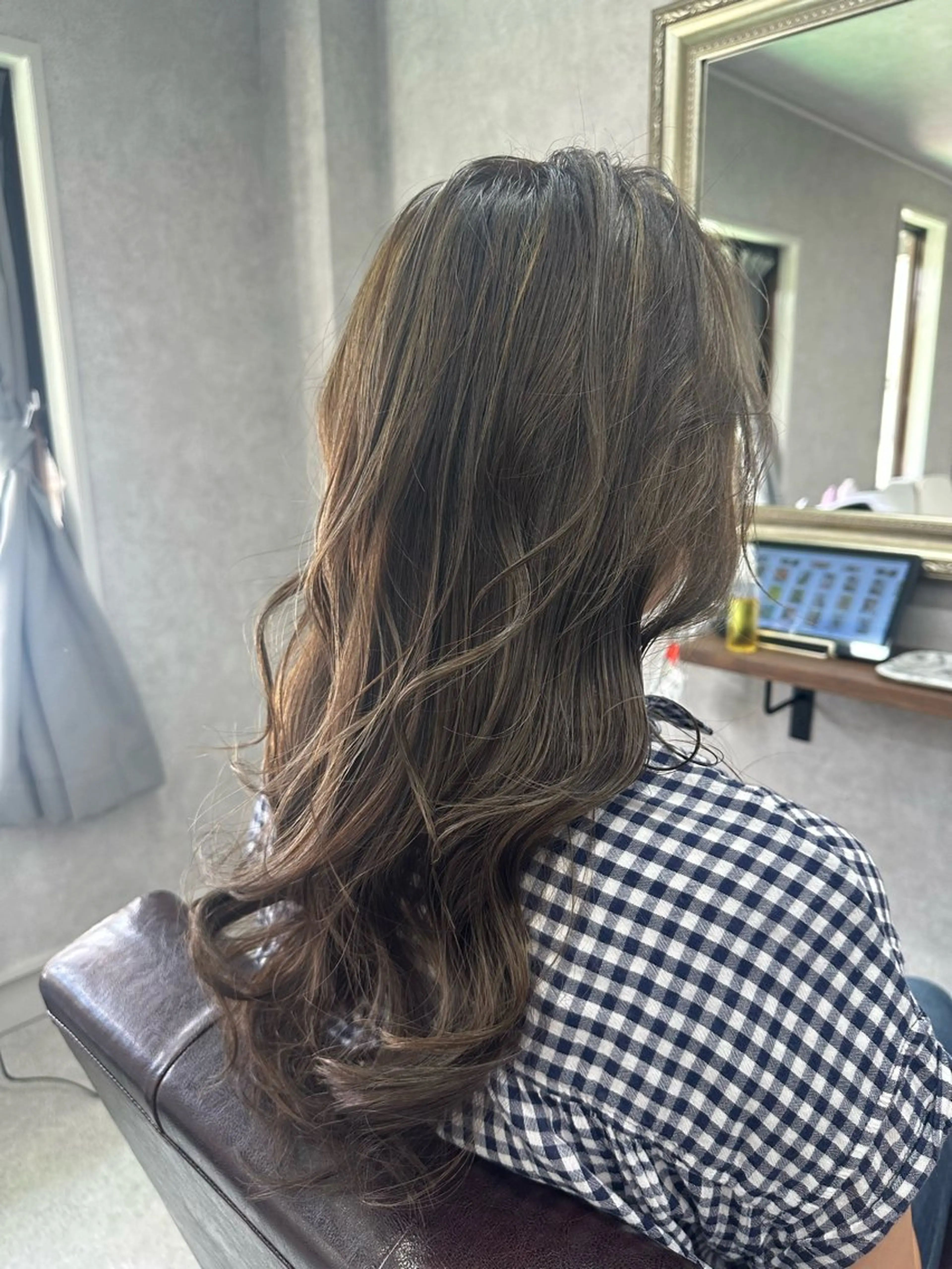 ロング カラー カット ヘアカラー Lien 深井店のヘアスタイル