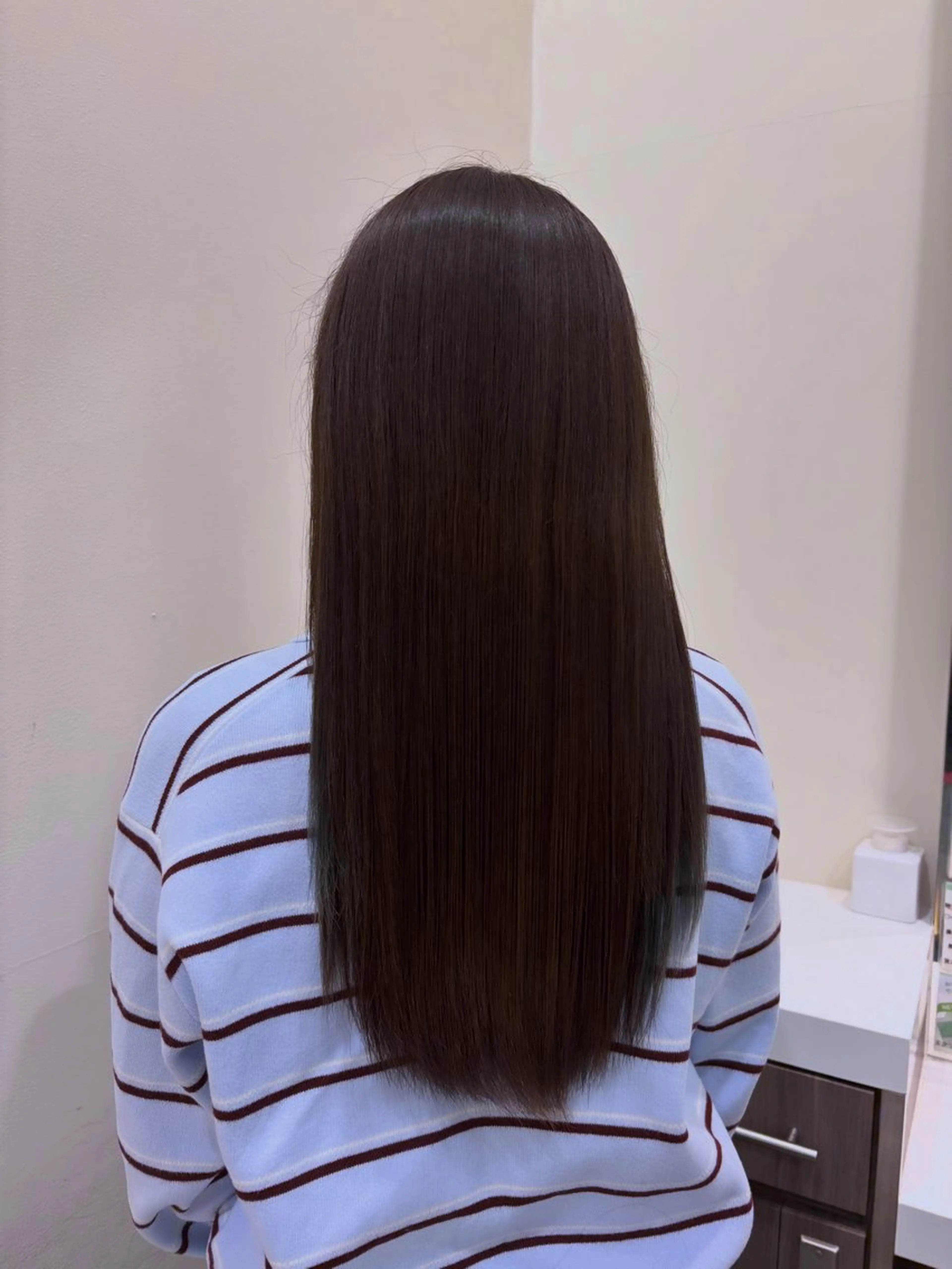 ロング カラー 透明感カラー レナーク  ルグラン もも🍑のヘアスタイル