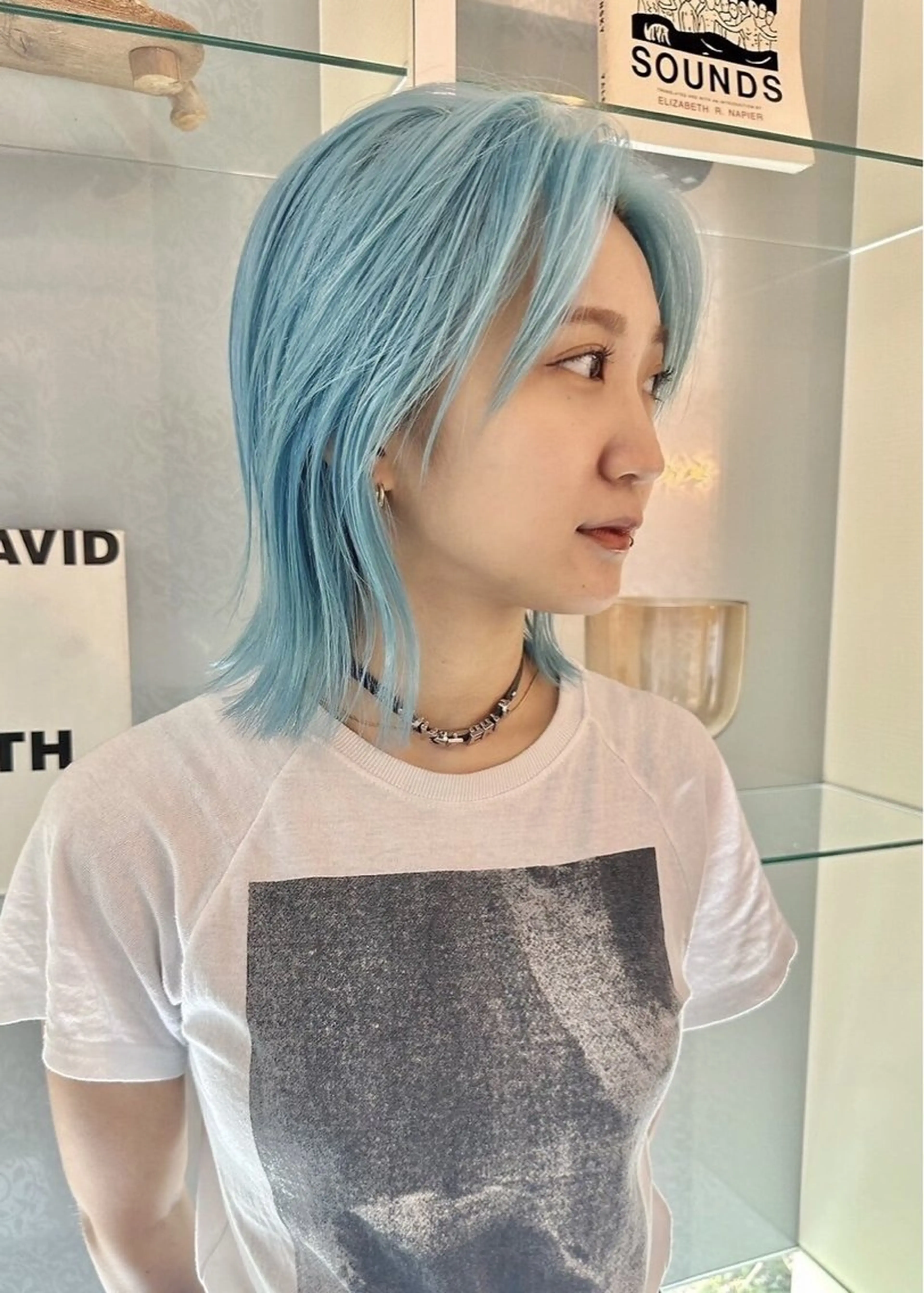 ミディアム カラー ブリーチ 栄/ミルクティー/ ベージュ/リホナ🧸のヘアスタイル