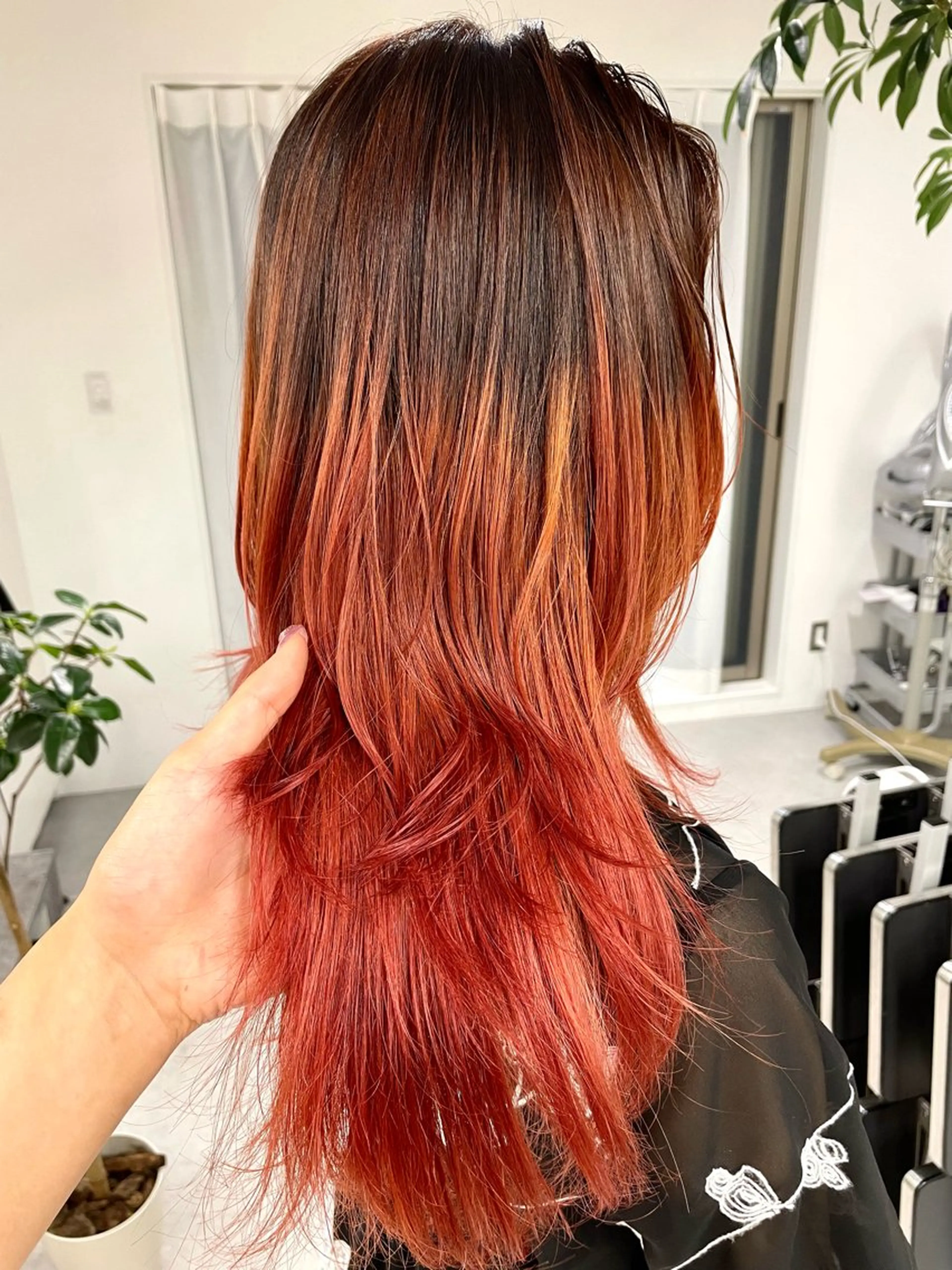 ロング カラー ダブルカラー,透け カラーHINARIのヘアスタイル