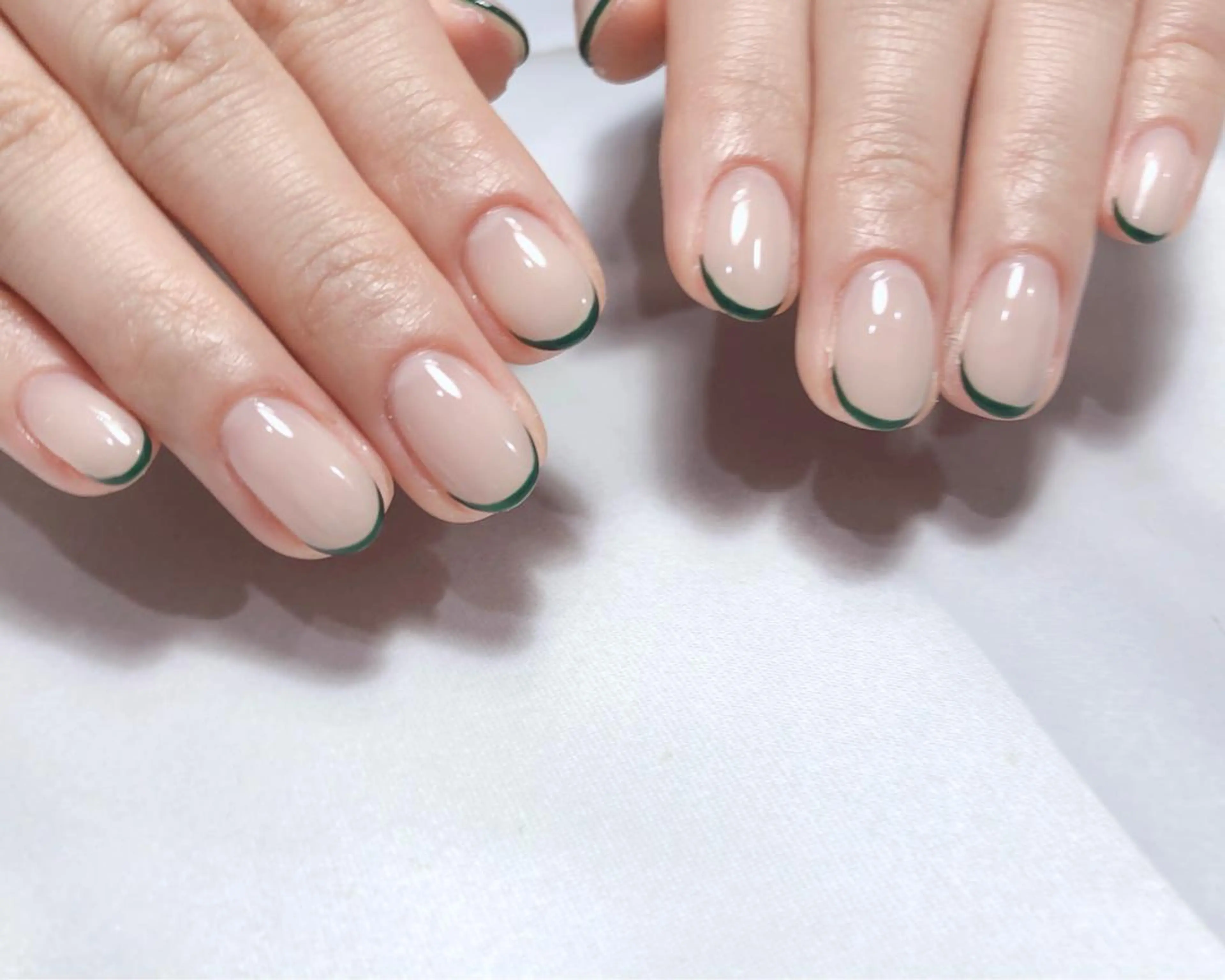 ネイル フレンチネイル ハンドネイル saki_ nail heronのネイルデザイン