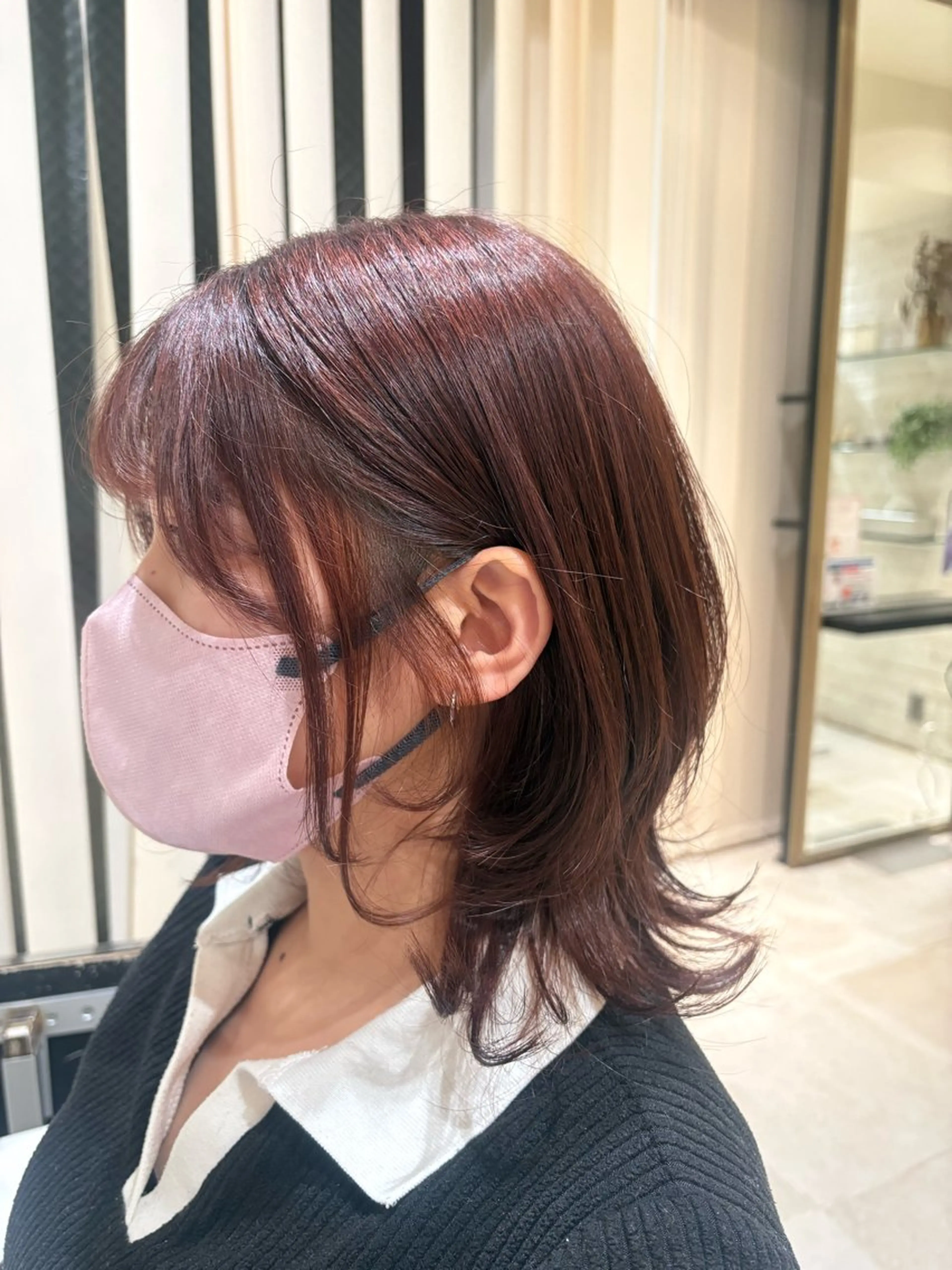 ミディアム ヘアアレンジ 顔まわりレイヤー 顔周りカット レイヤーカット カット ヘアカラー LINKS   GARDEN所属・西田 莉花のヘアスタイル