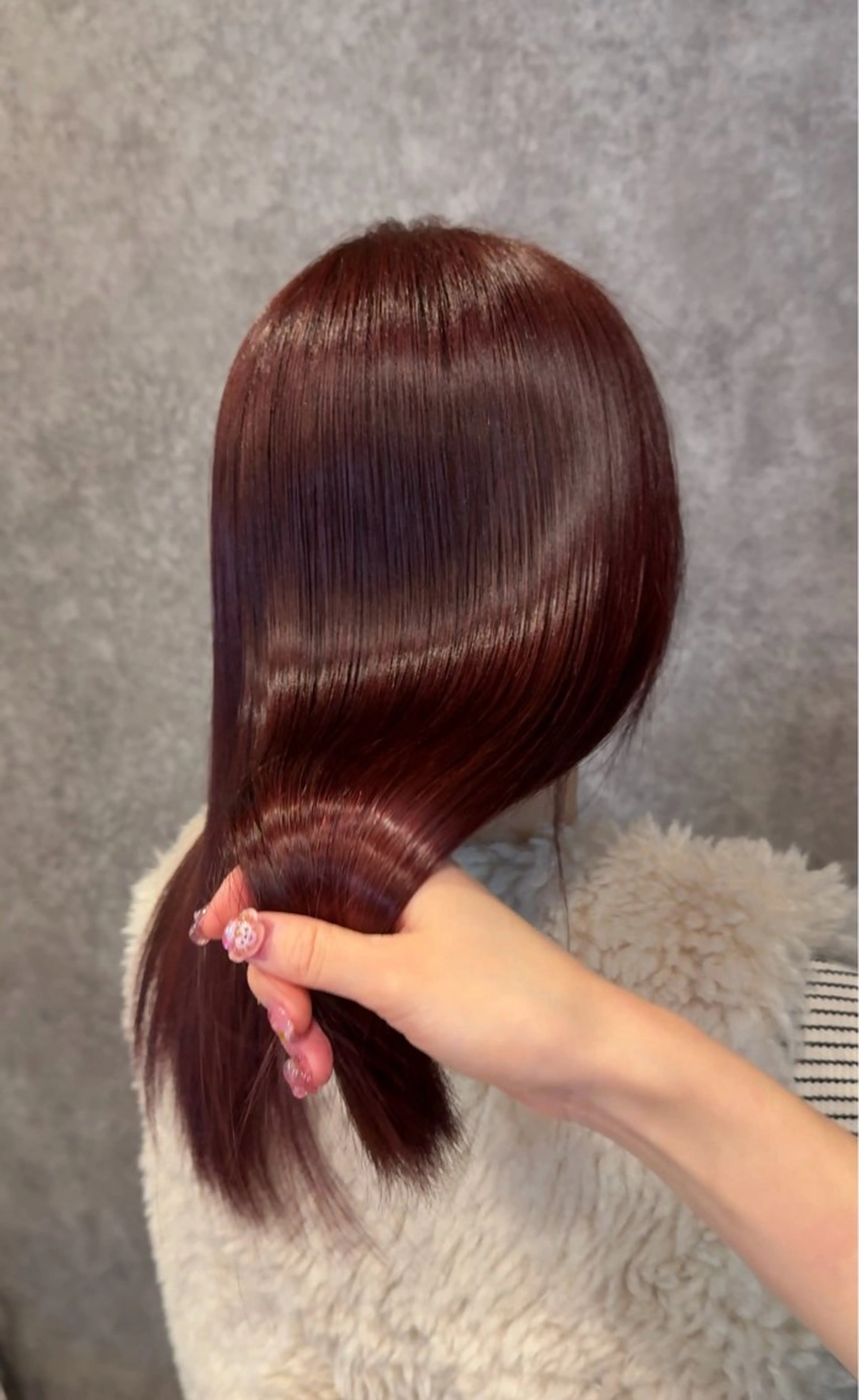 【ミニモ学割　学生さん限定👩‍🎓】🦋ブリーチなしWカラー＋毛先カット＋トリートメント🦋の写真