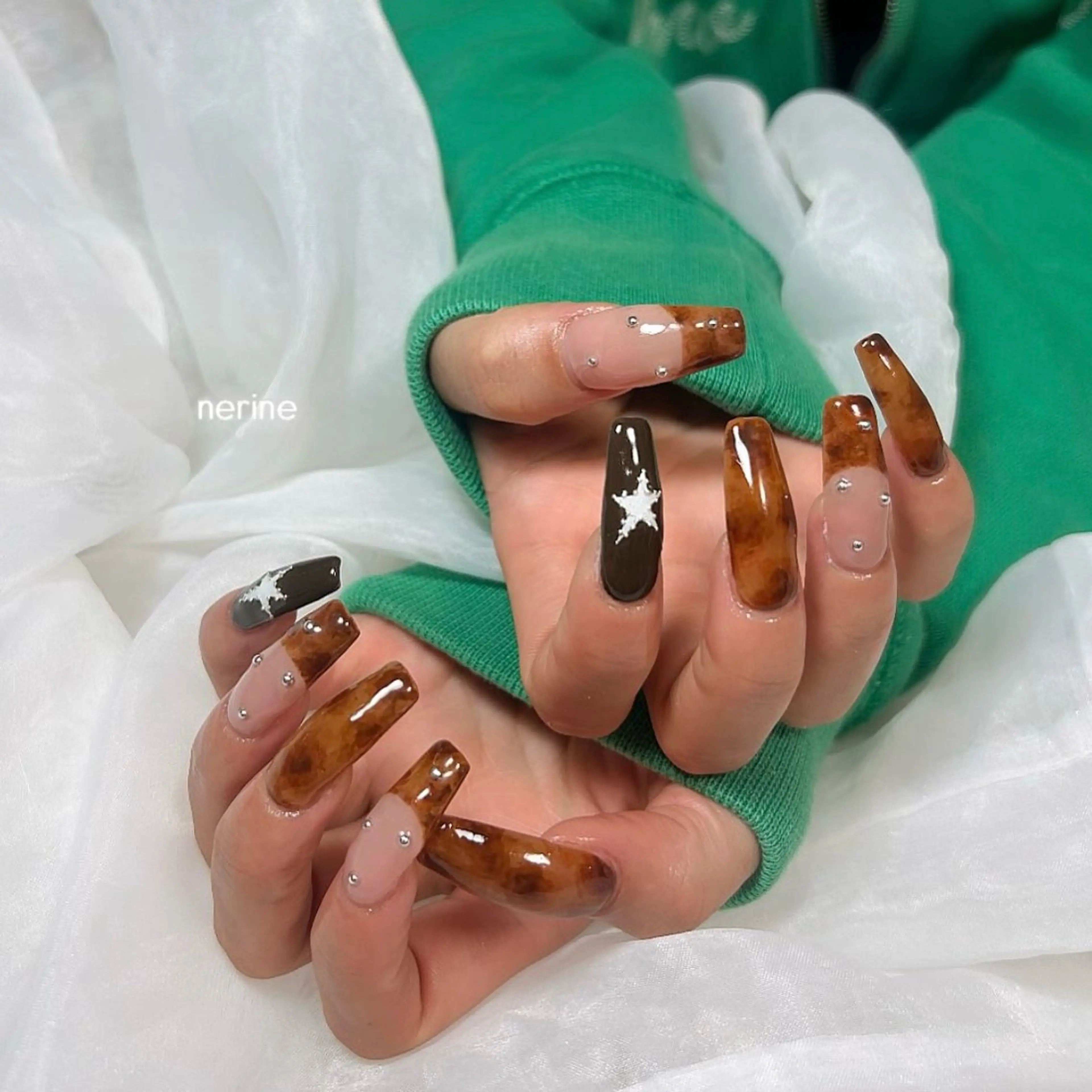 ネイル べっ甲ネイル ハンドネイル nail salon nerineのネイルデザイン