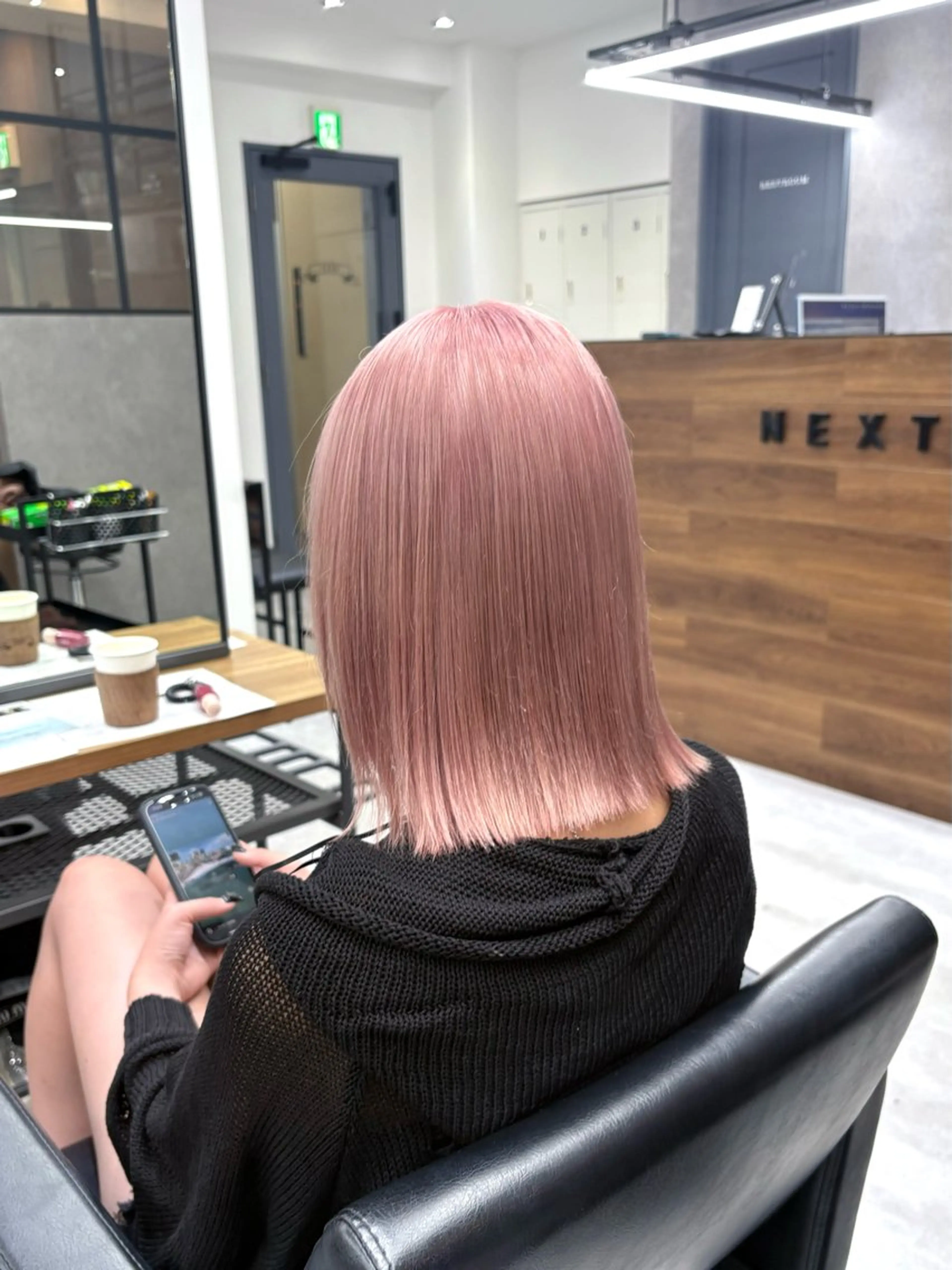 ショート カラー 切りっぱなしボブ ピンクカラー ボブ カット ヘアカラー ENA💗NEXT /ハイトーンエクステのヘアスタイル