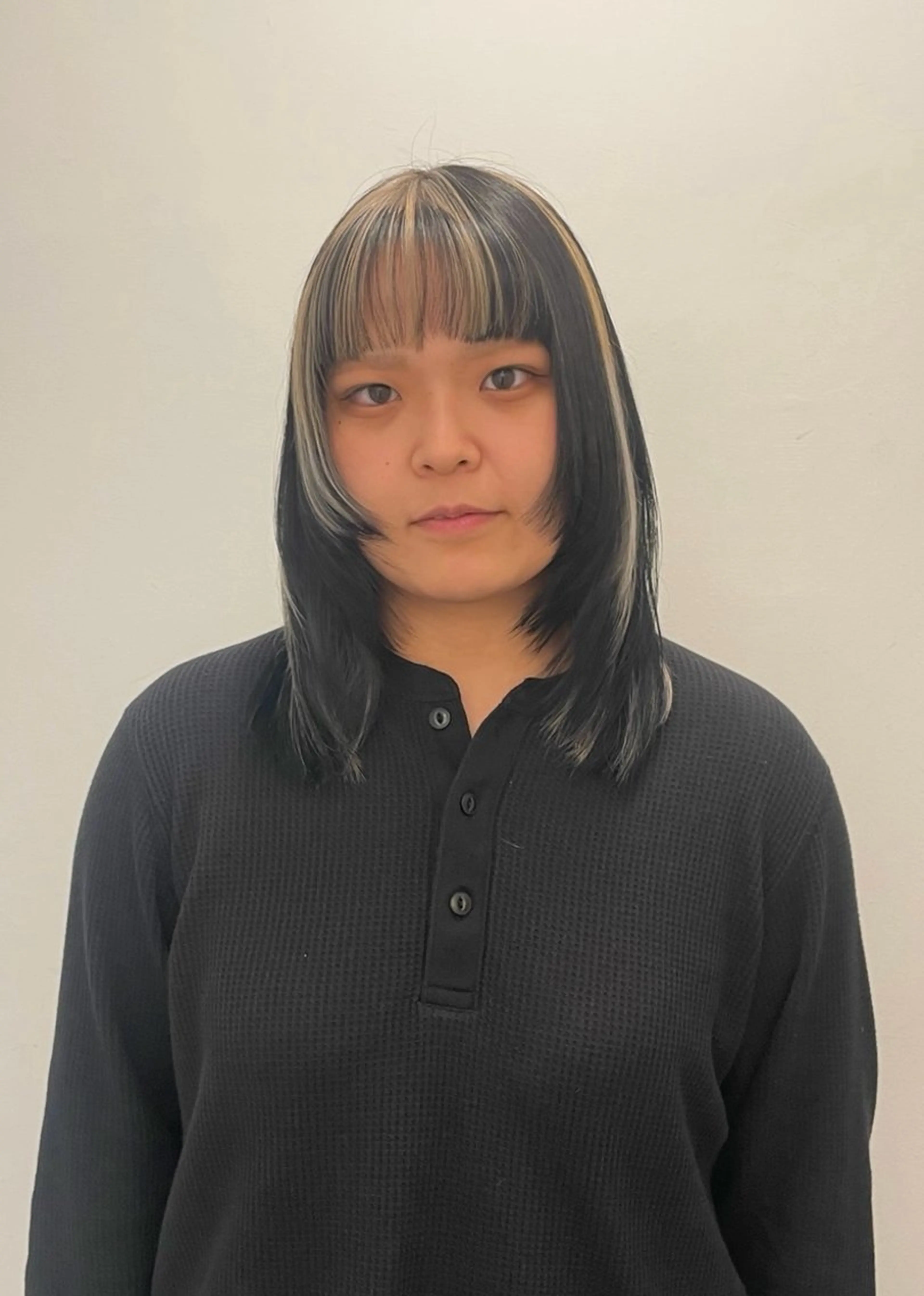 セミロング 🎨透明感カラー/ ハイライト/近藤怜那のヘアスタイル