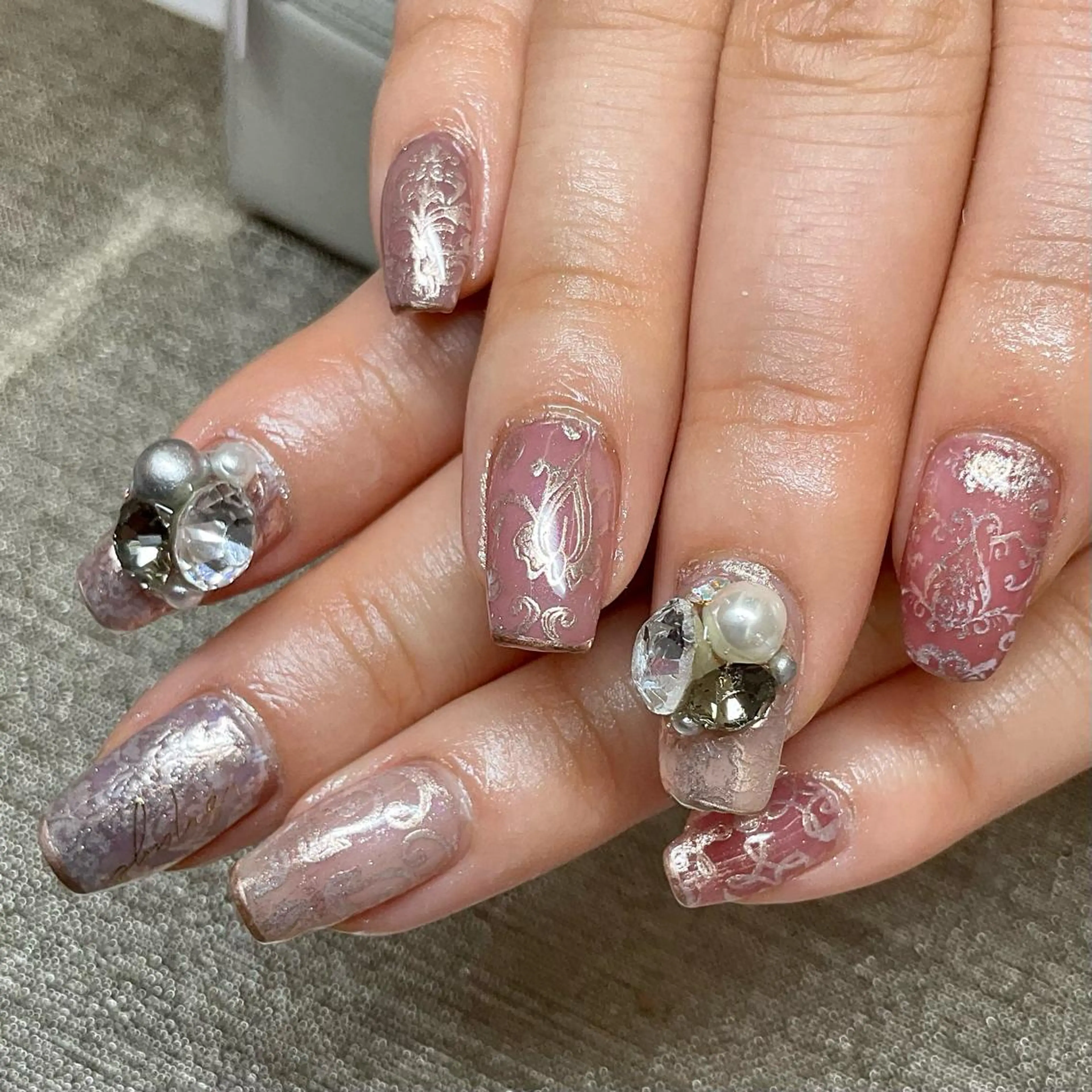 ネイル 志賀野 美喜のネイルデザイン