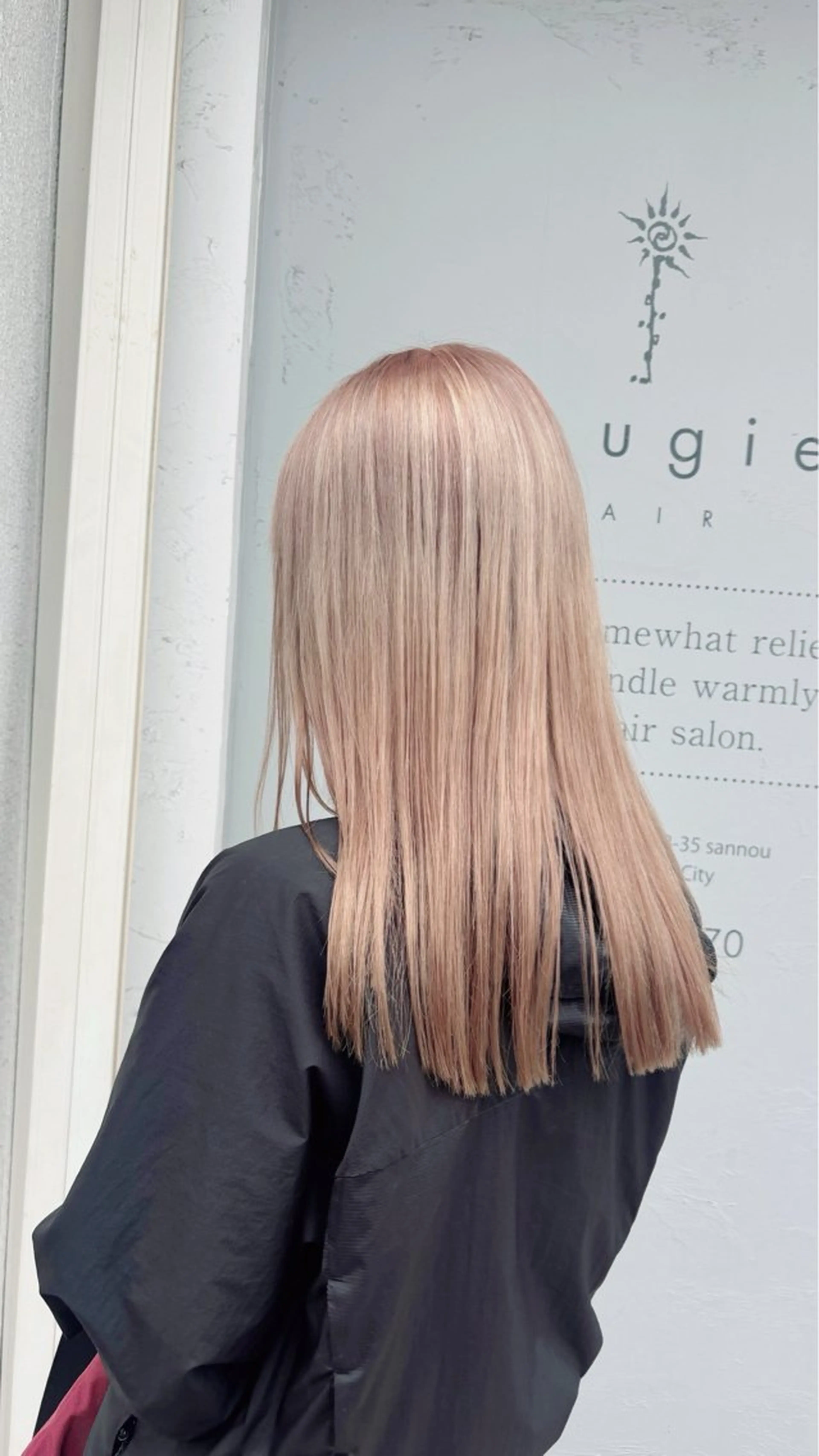 セミロング makoto⌇レイヤ ー⌇艶カラー🍒のヘアスタイル