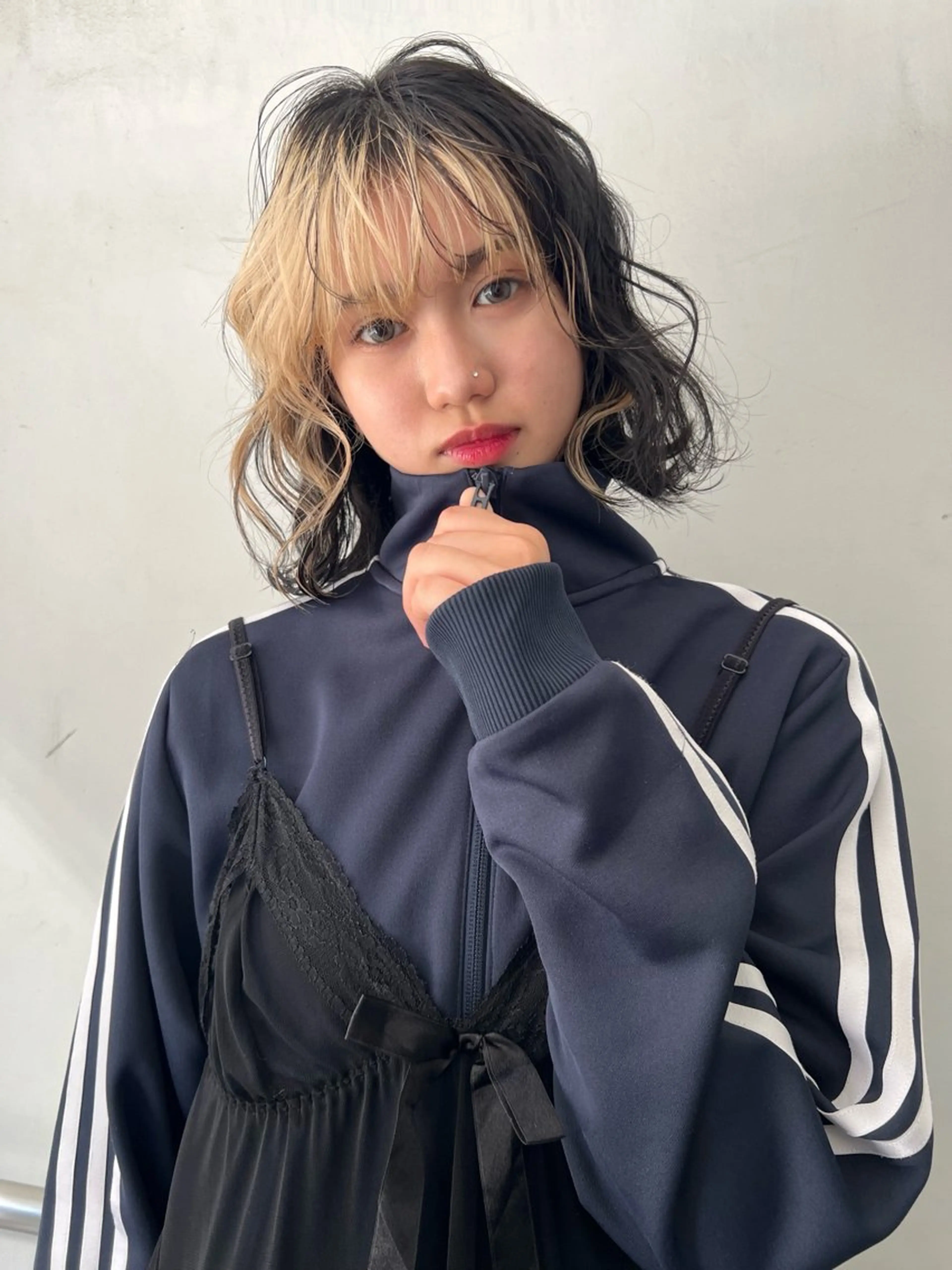 ミディアム カット ヘアカラー トリートメント 東のりか/ハイトーン ブリーチカラー/ボブのヘアスタイル