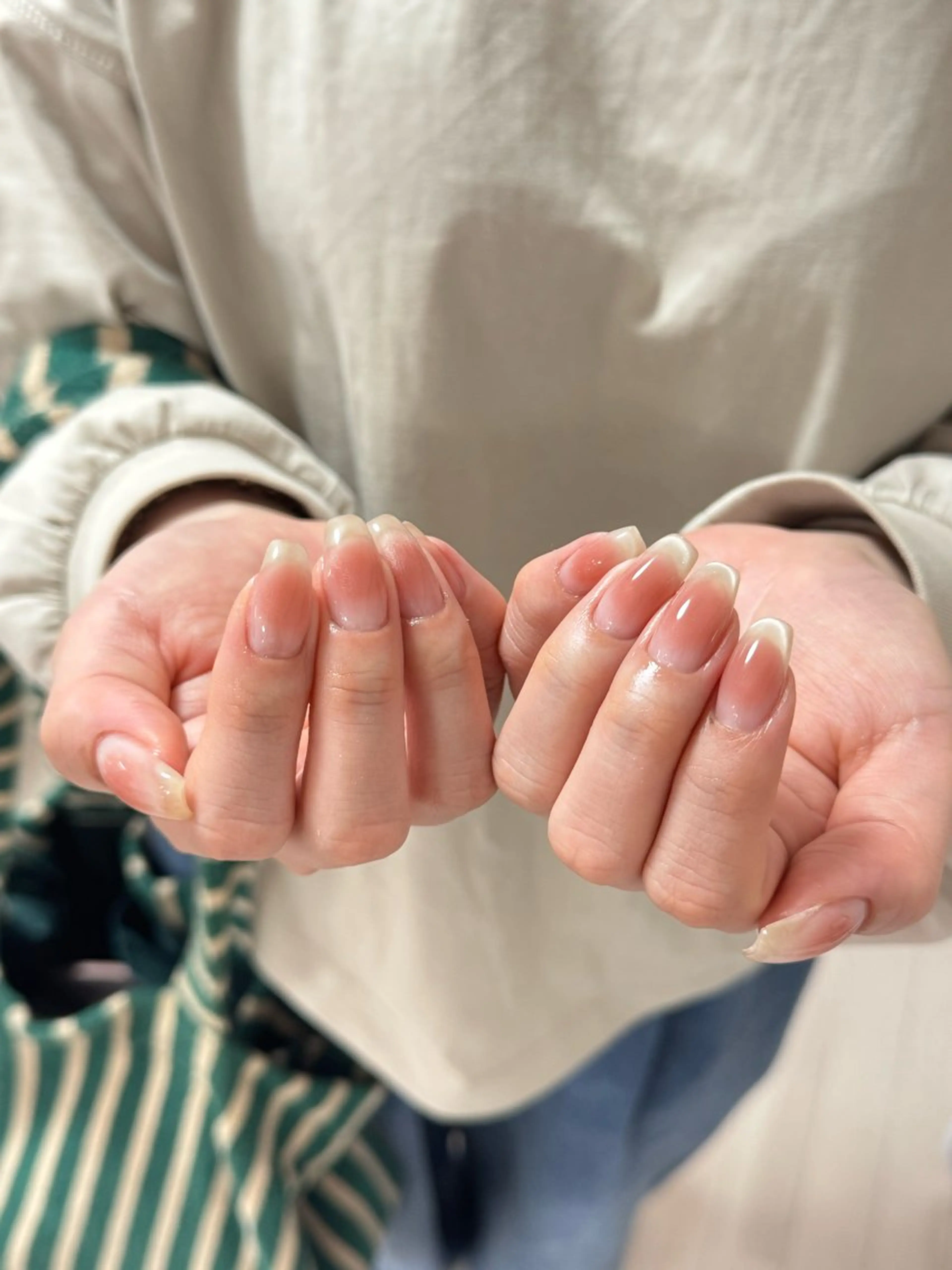 ネイル アートネイル オーロラネイル チークネイル フレンチネイル ガラスフレンチ ハンドネイル 🎀🎀YooLi Nail Salonのネイルデザイン