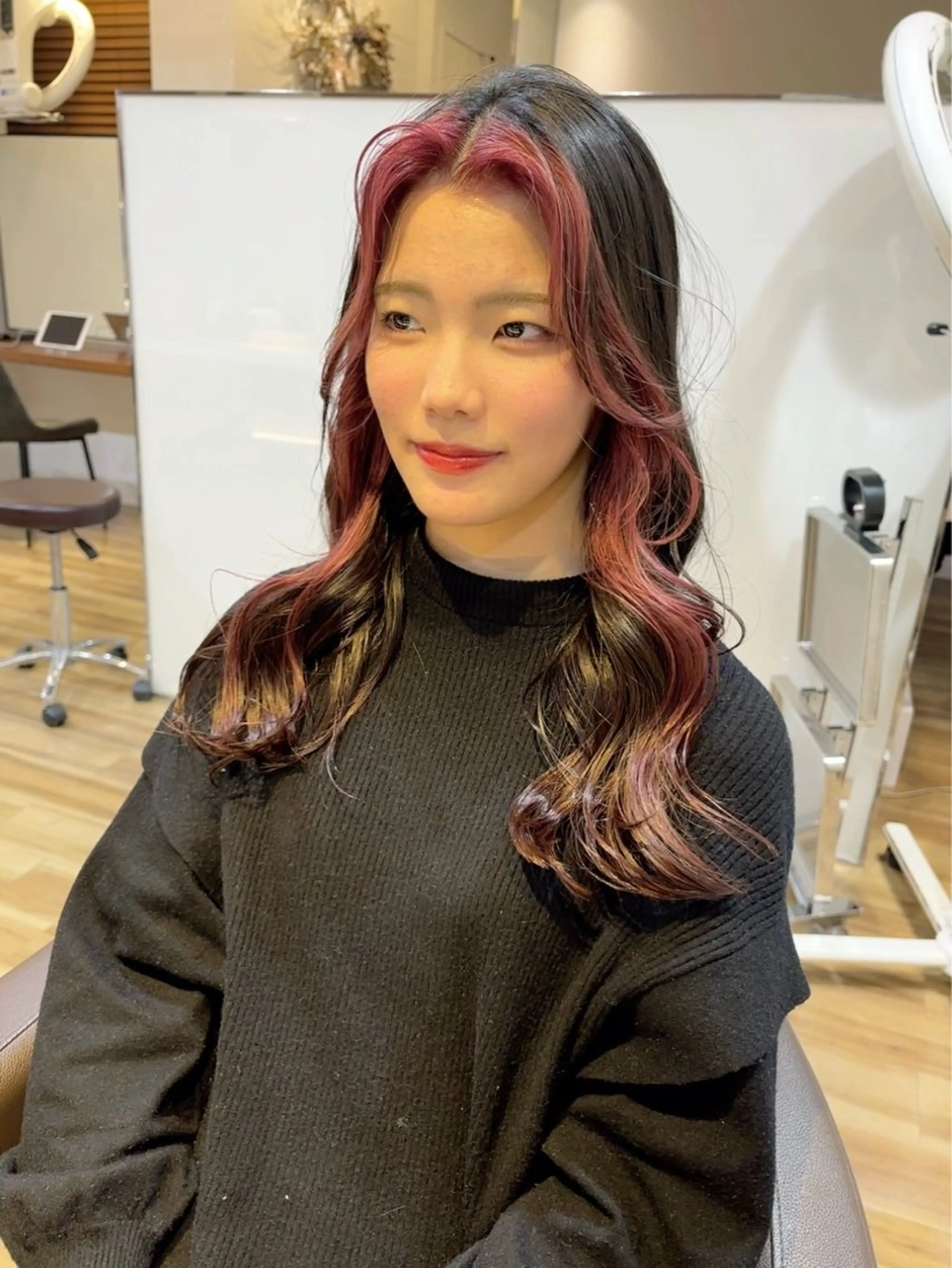 ロング カラー ミストバング  フェイスフレーミング ピンクカラー ヘアカラー トリートメント レイヤーカット /透明感/千葉怜寿のヘアスタイル