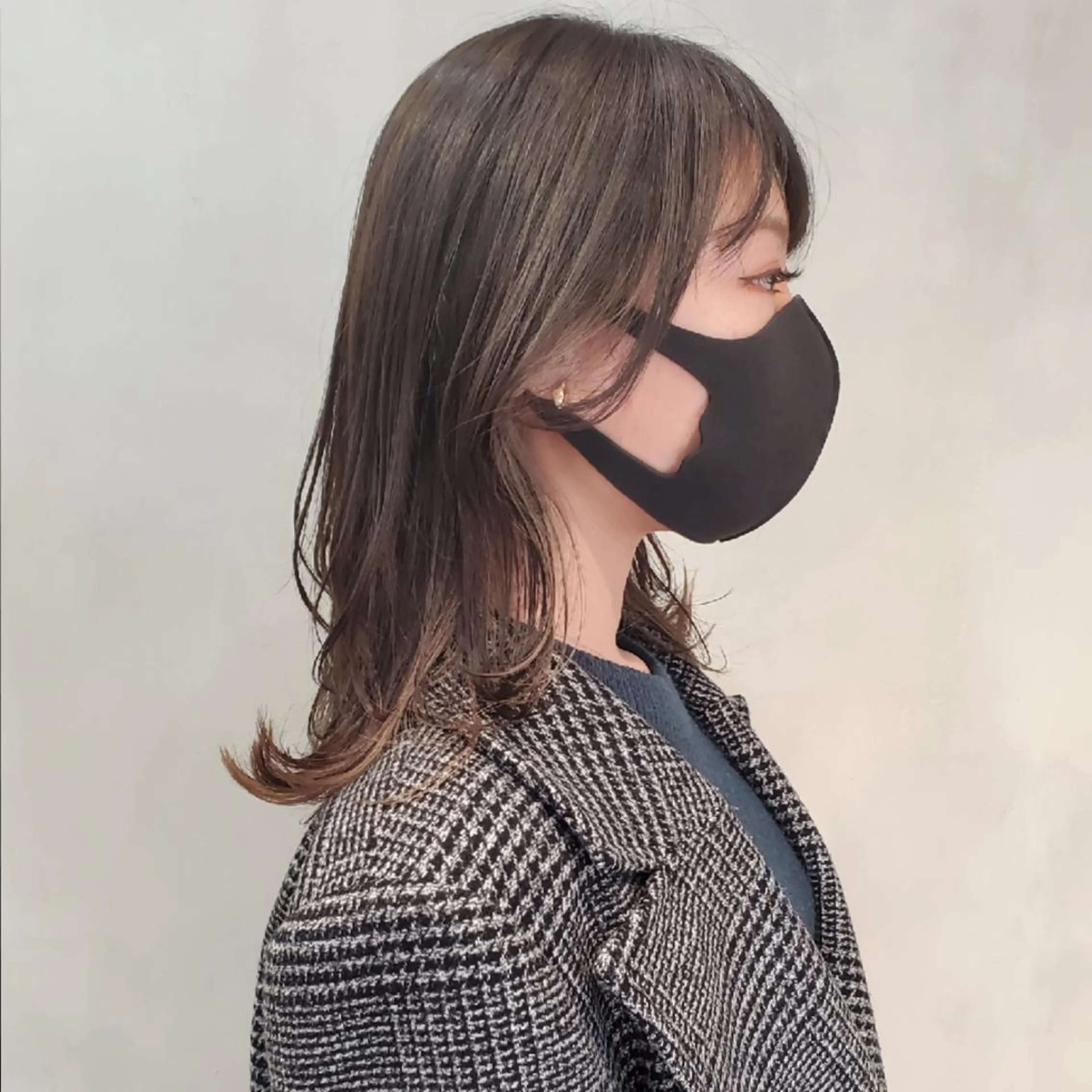 ミディアム レイヤーカット 韓国レイヤー　 suzuのヘアスタイル