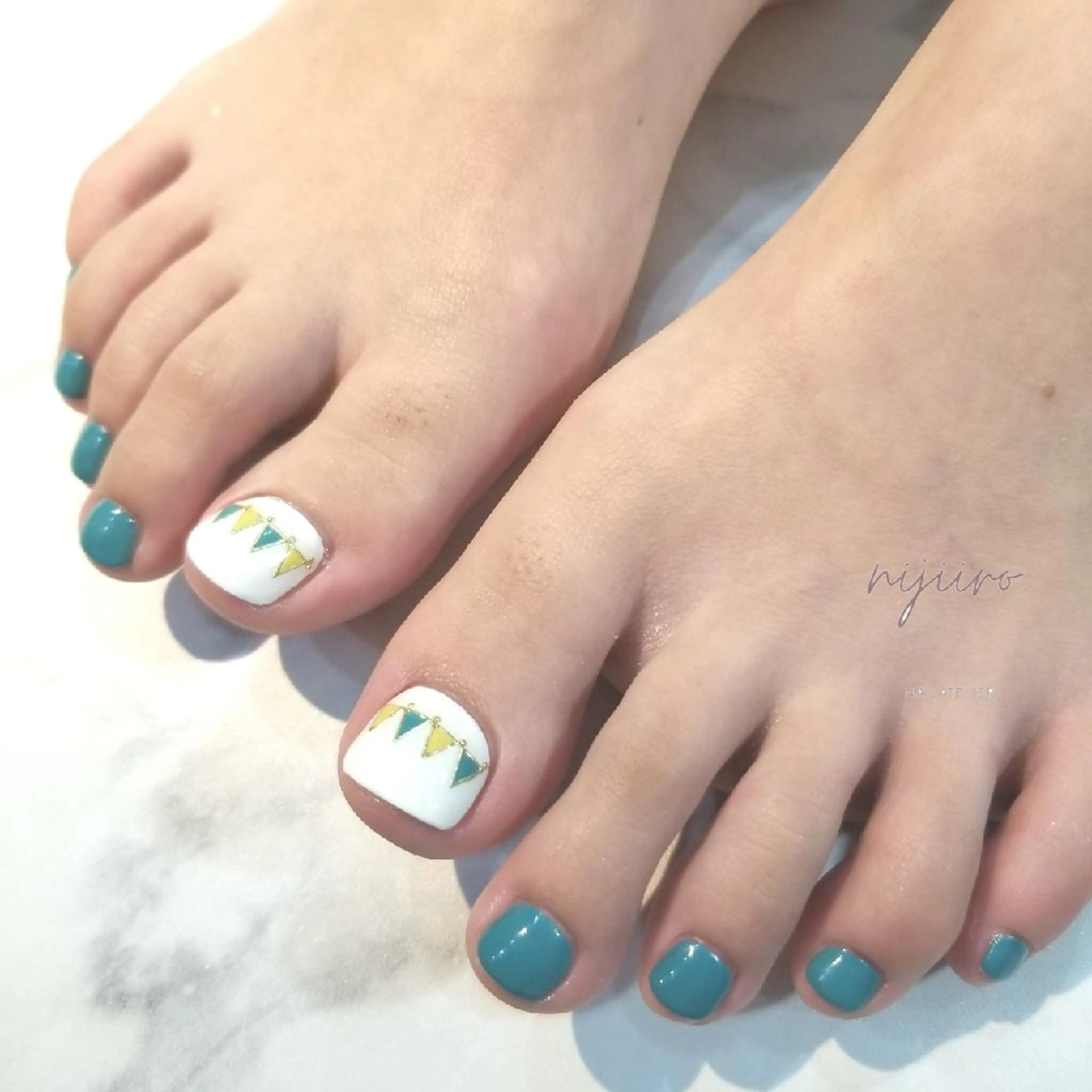 ネイル フットネイル nijiiro🌈 サトウのネイルデザイン
