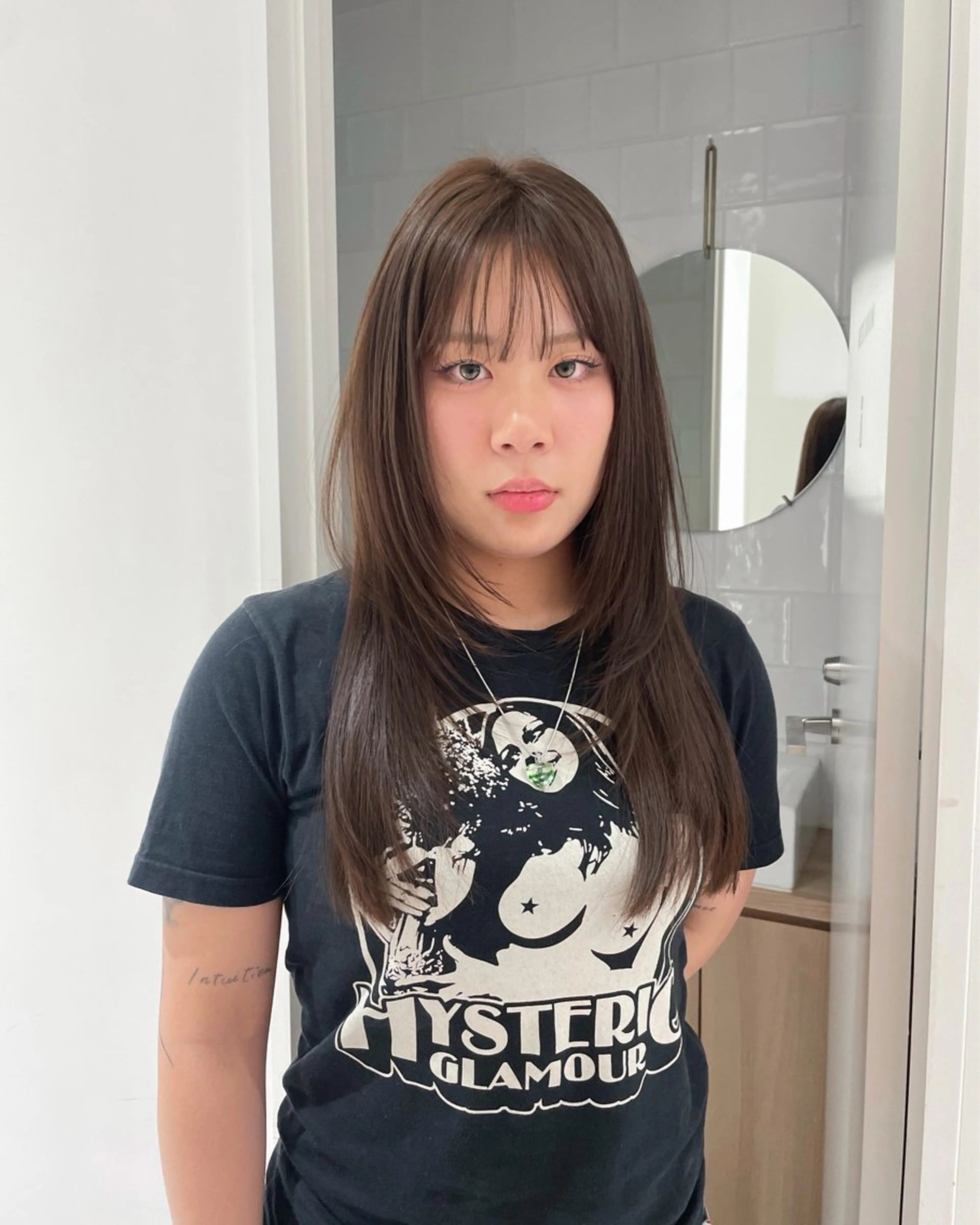 セミロング 顔まわりレイヤー 顔周りカット レイヤーカット アサカ/透明感カラー /レイヤーカットのヘアスタイル